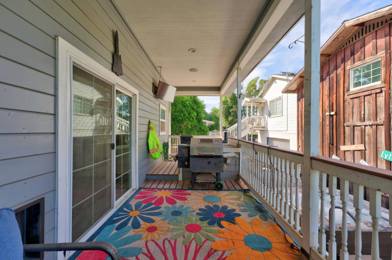 407 2nd Street