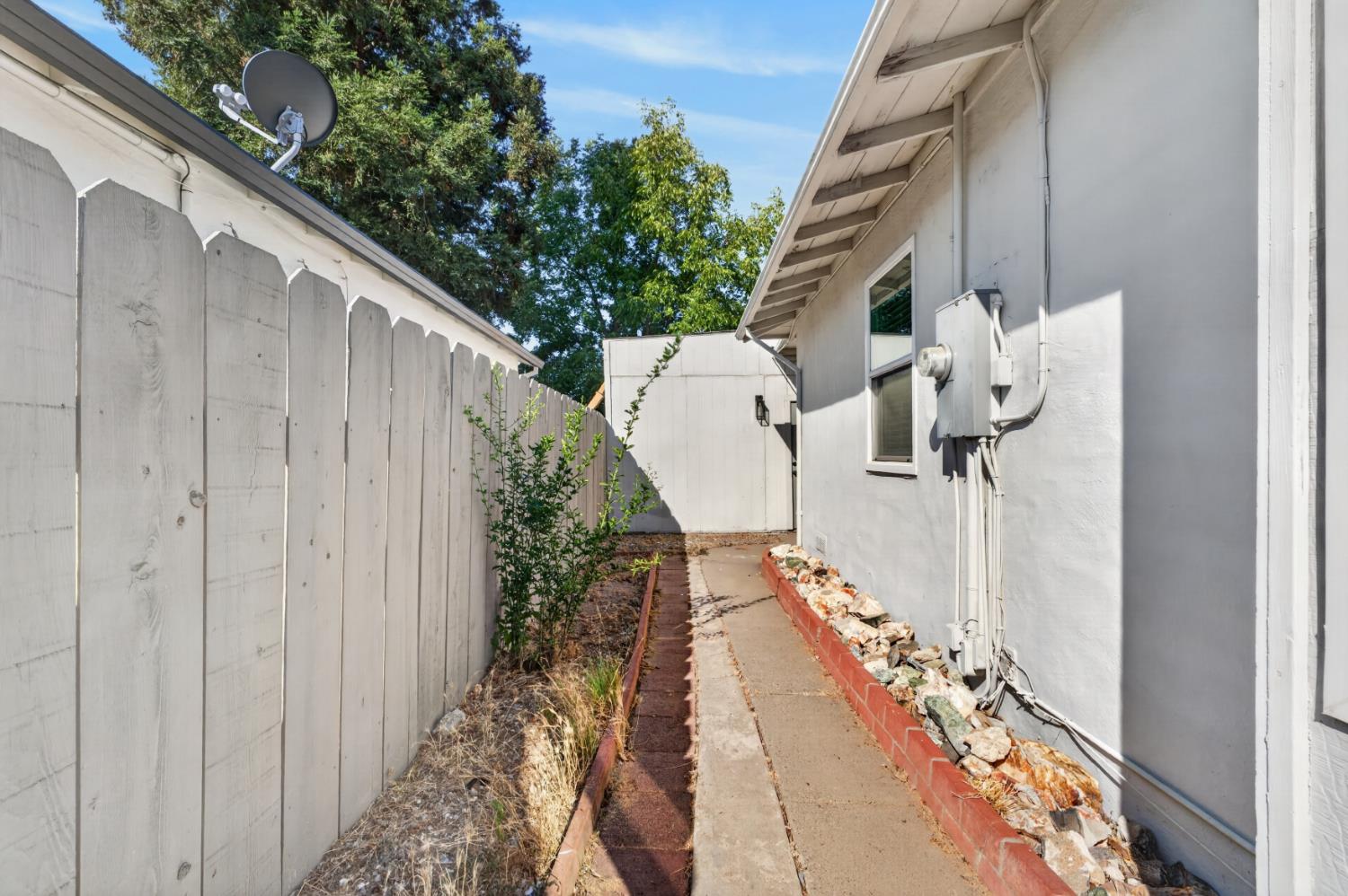 370 Pine Way