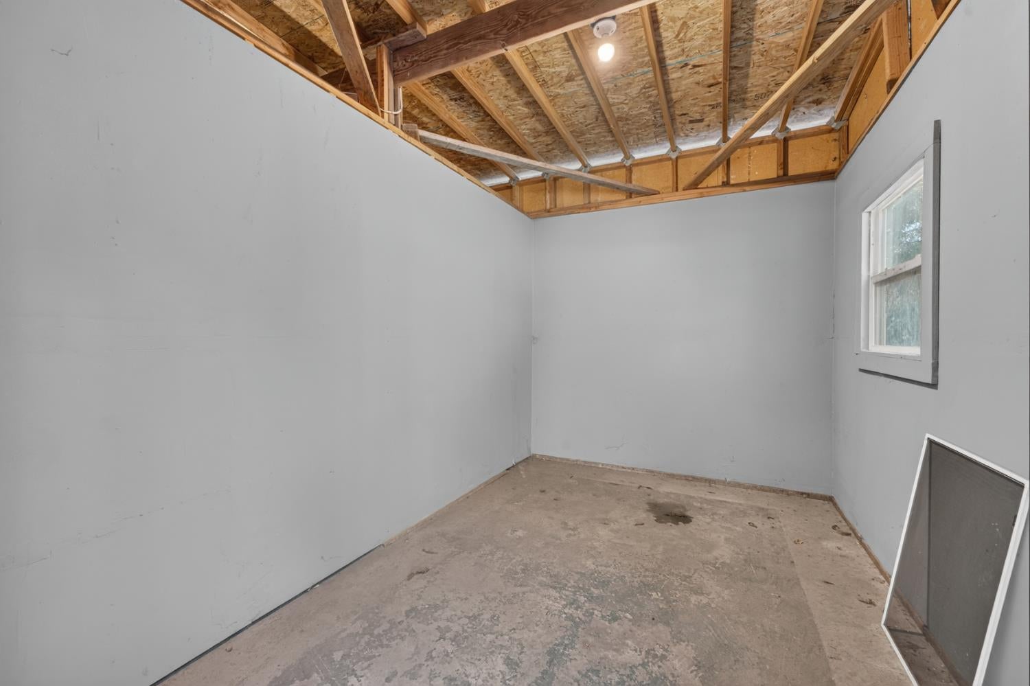 370 Pine Way
