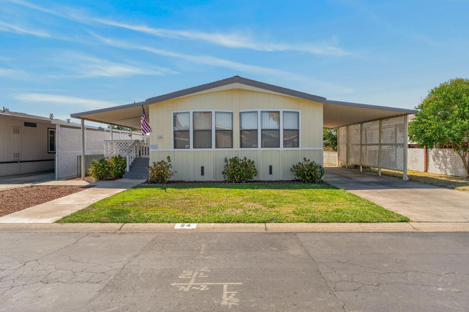3120 Live Oak Boulevard 84