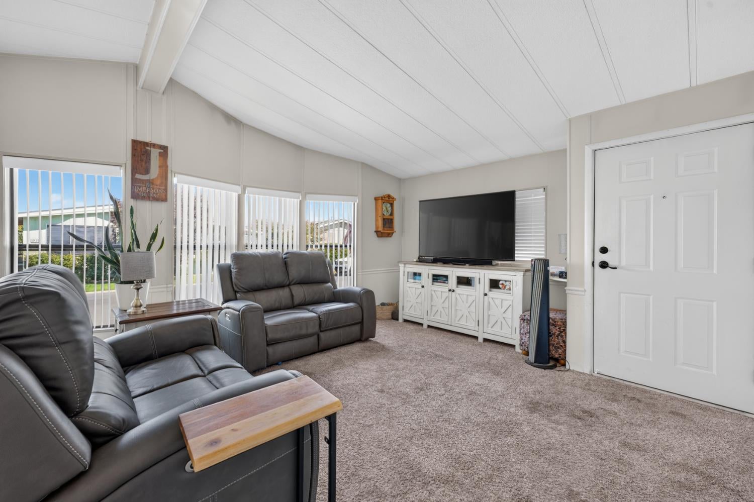 3120 Live Oak Boulevard 84