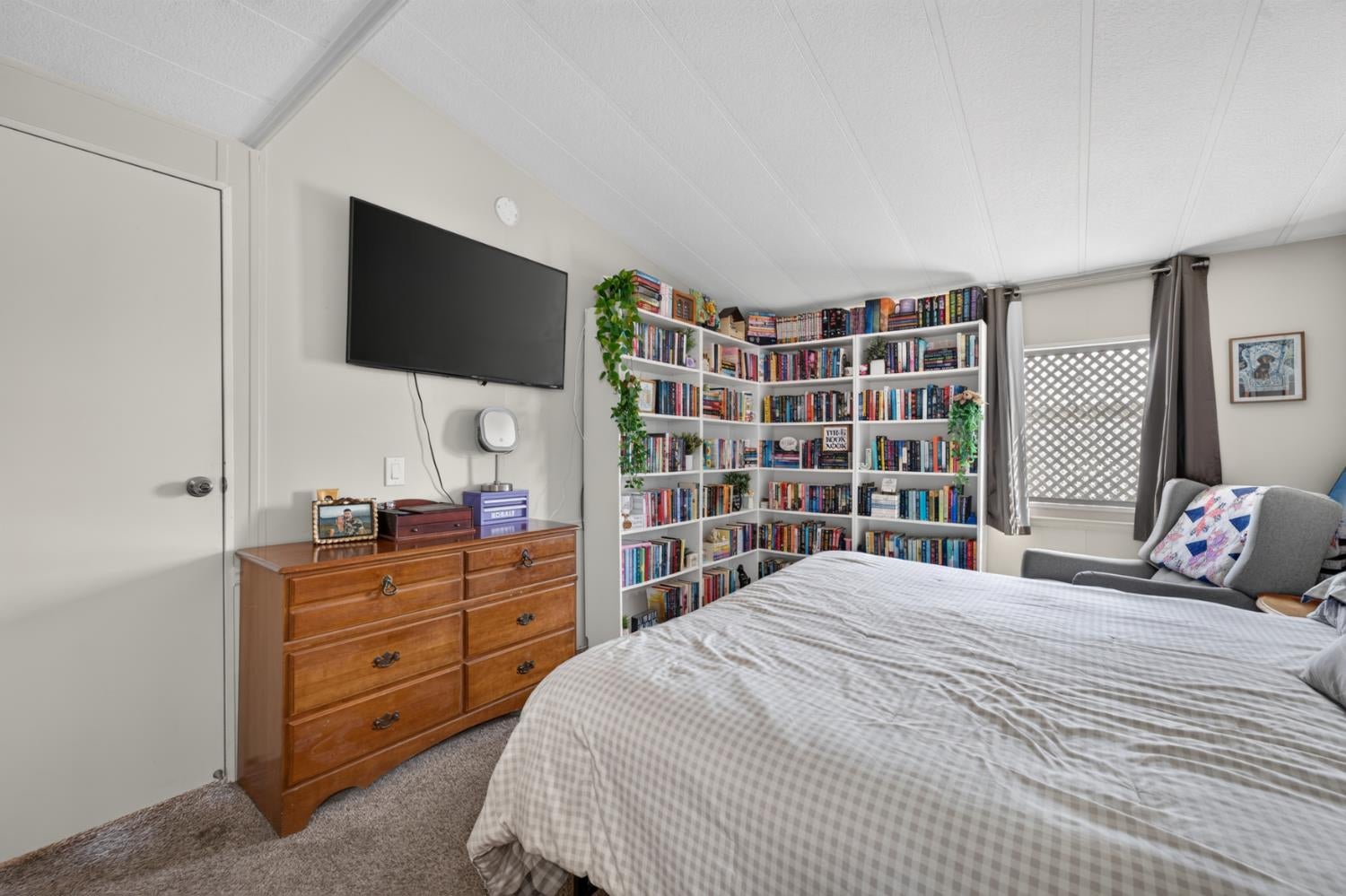 3120 Live Oak Boulevard 84