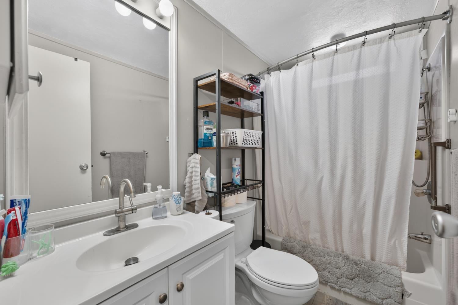 3120 Live Oak Boulevard 84