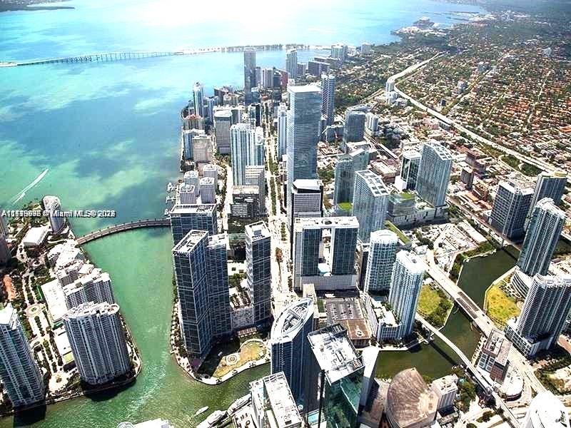 999 SW 1st Ave # 2115
