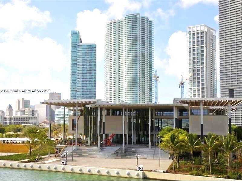999 SW 1st Ave # 2115