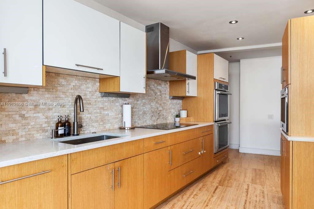 808 Brickell Key Dr # 2504