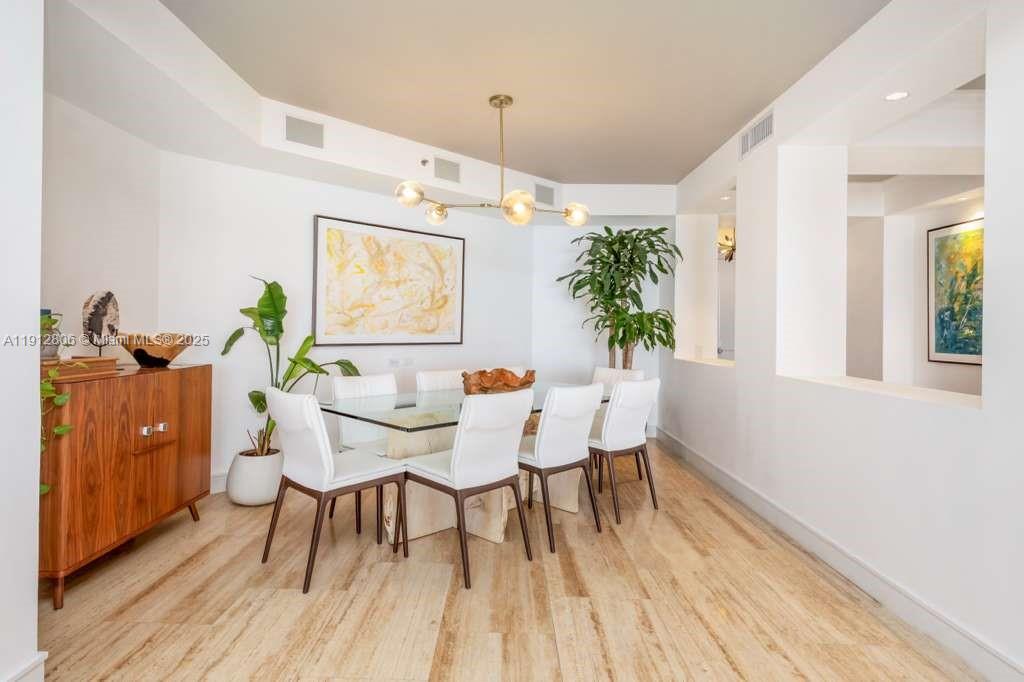 808 Brickell Key Dr # 2504