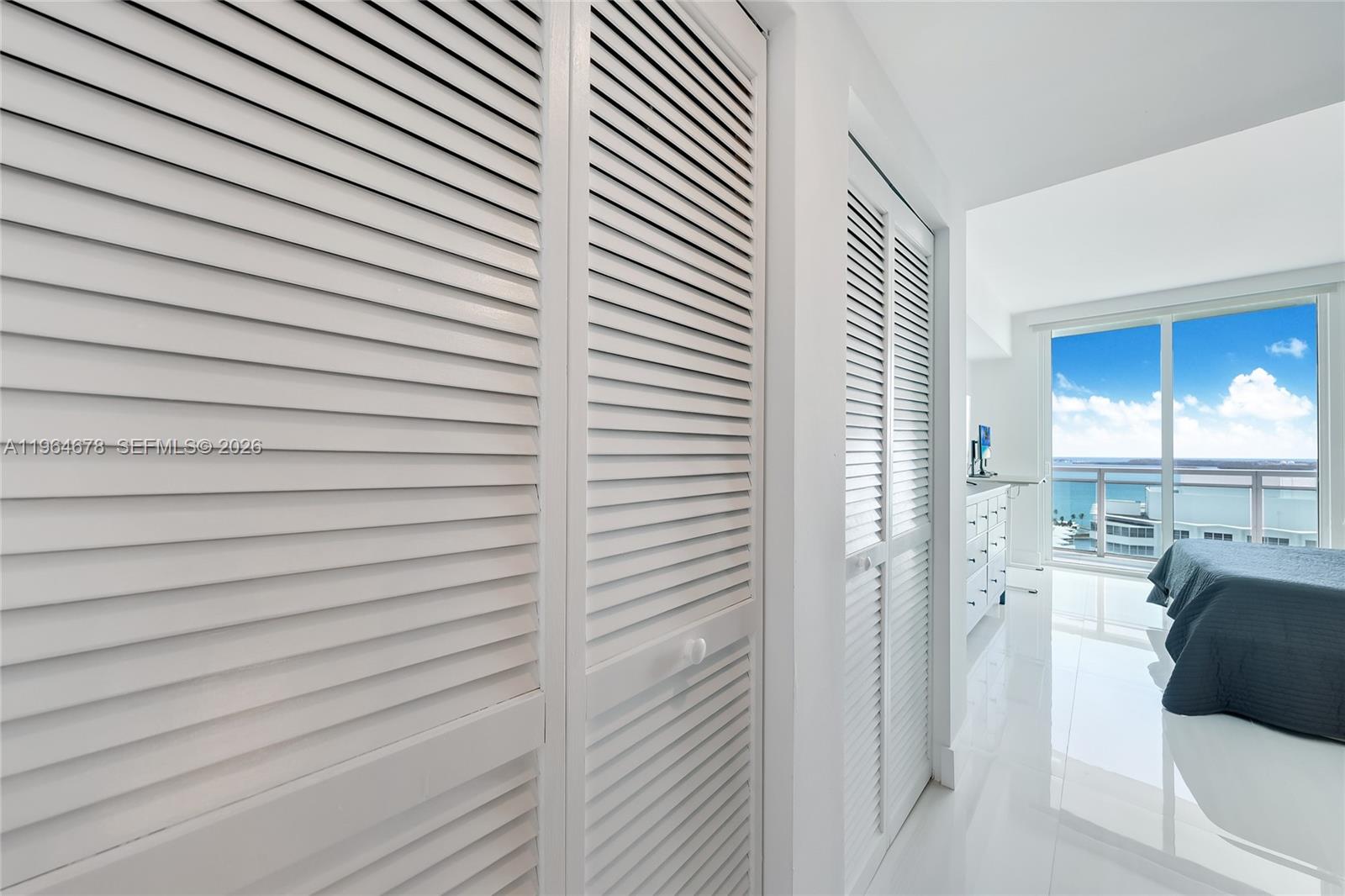 950 Brickell Bay Dr # 2211