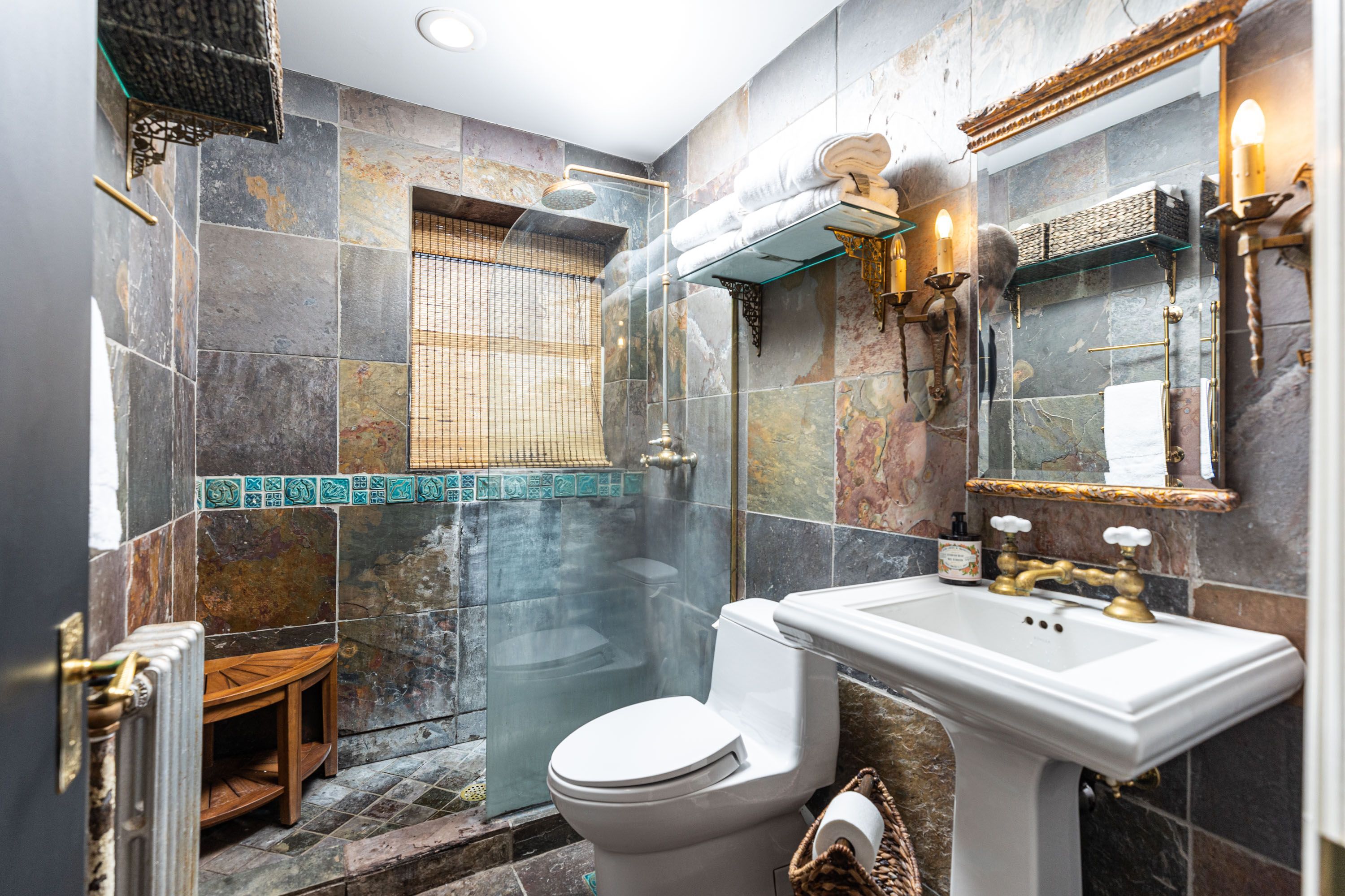 327 SOUTHFIELD Road Unit: 2BS