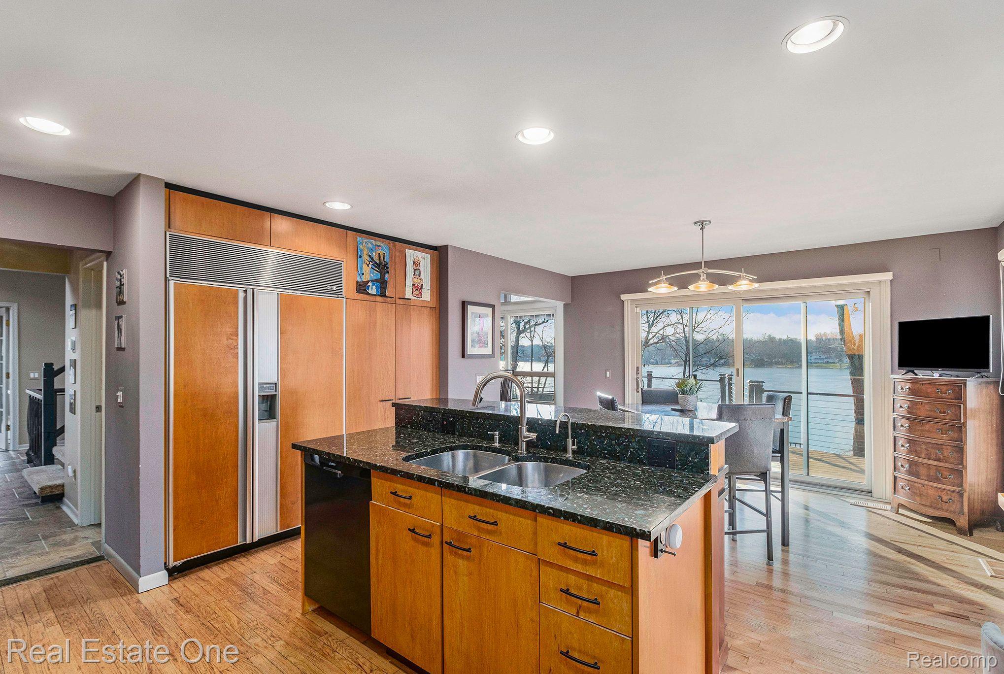 7049 Dandison Boulevard