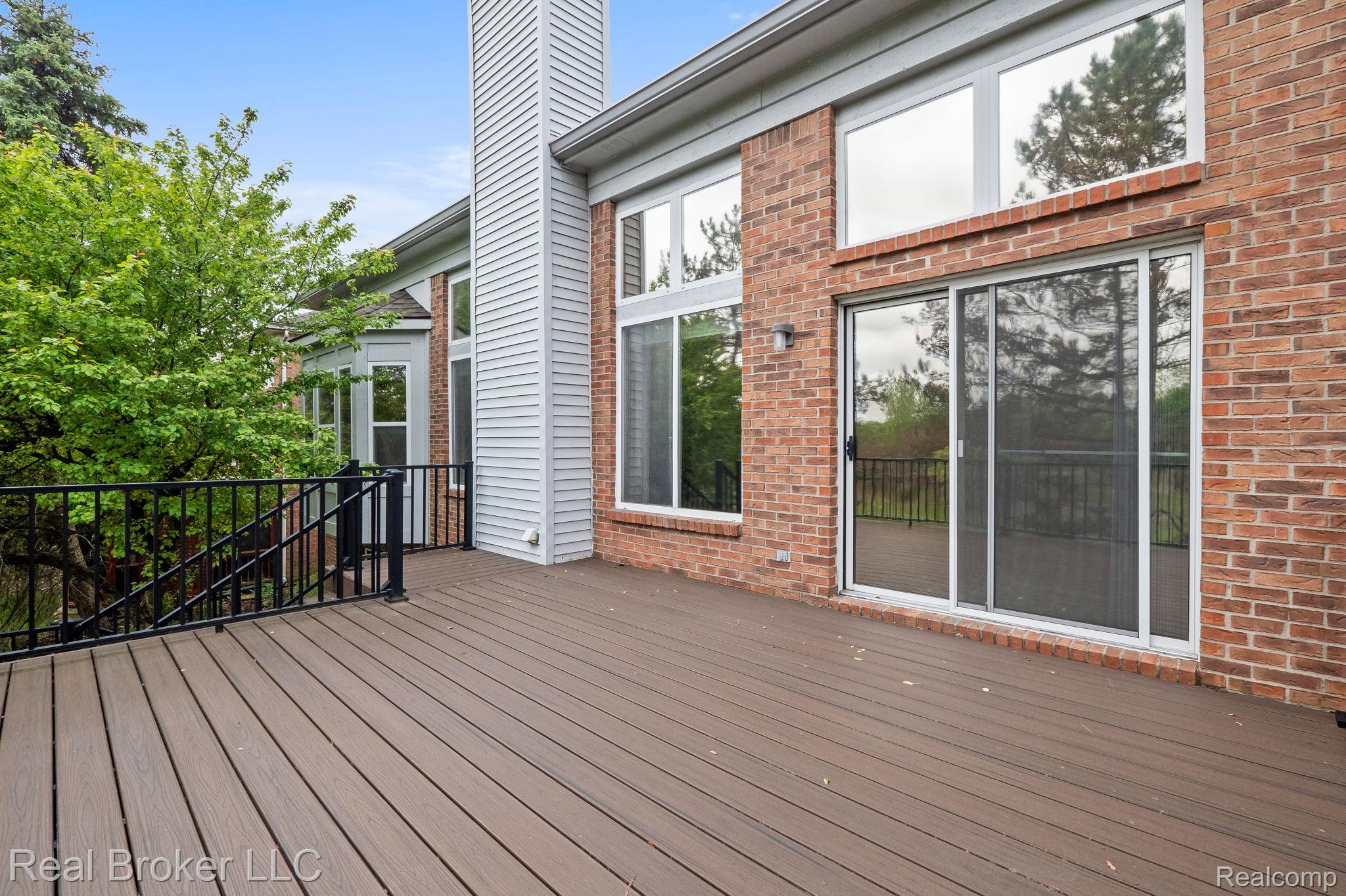 3099 SILVERBROOK Drive