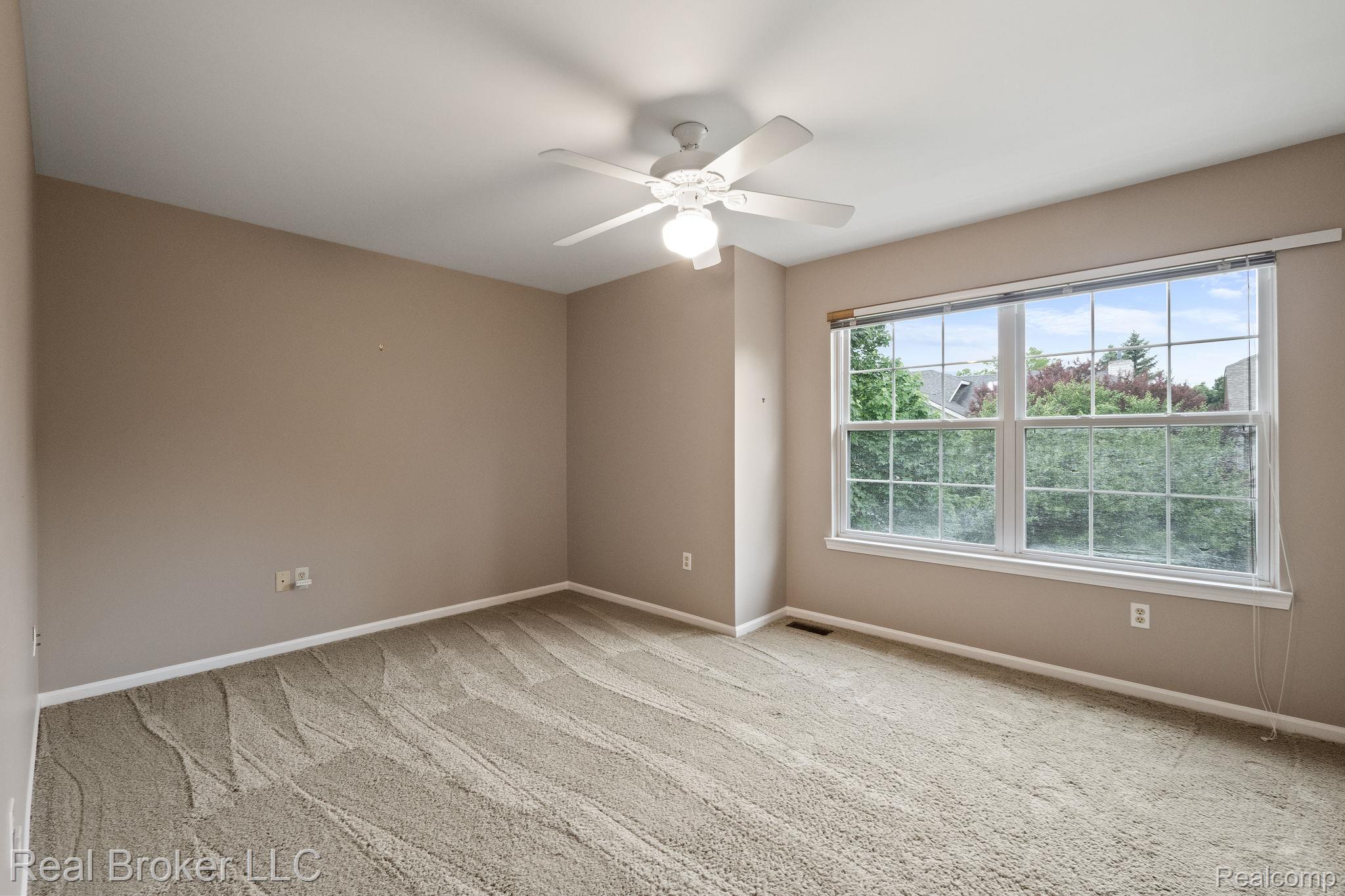 3099 SILVERBROOK Drive