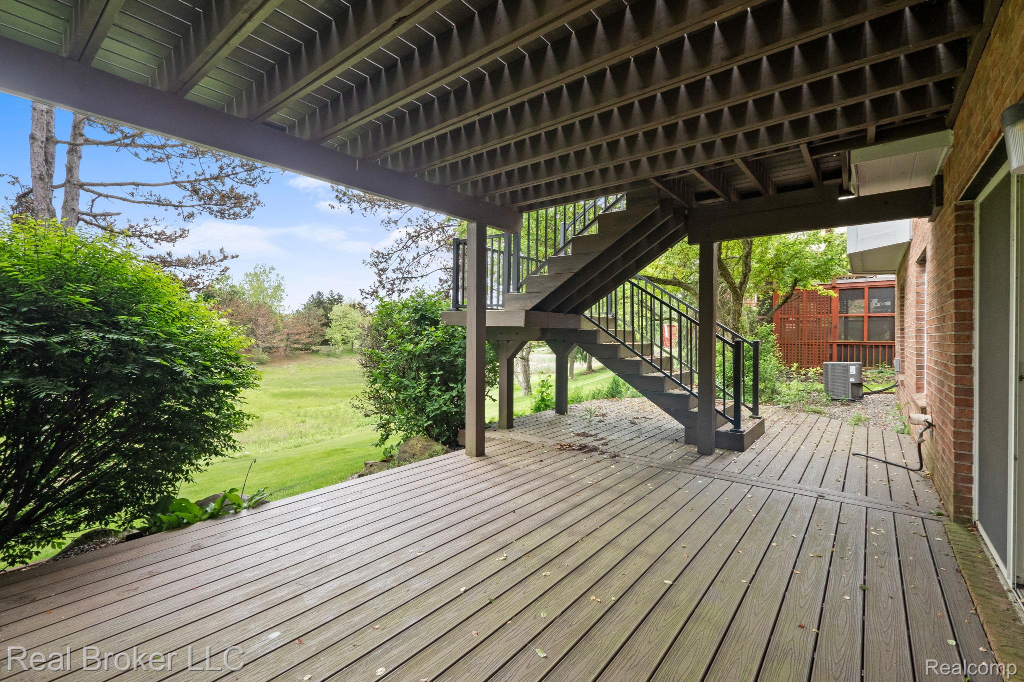 3099 SILVERBROOK Drive