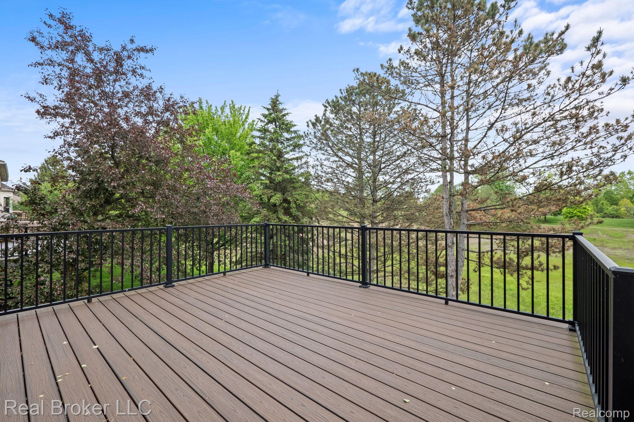 3099 SILVERBROOK Drive