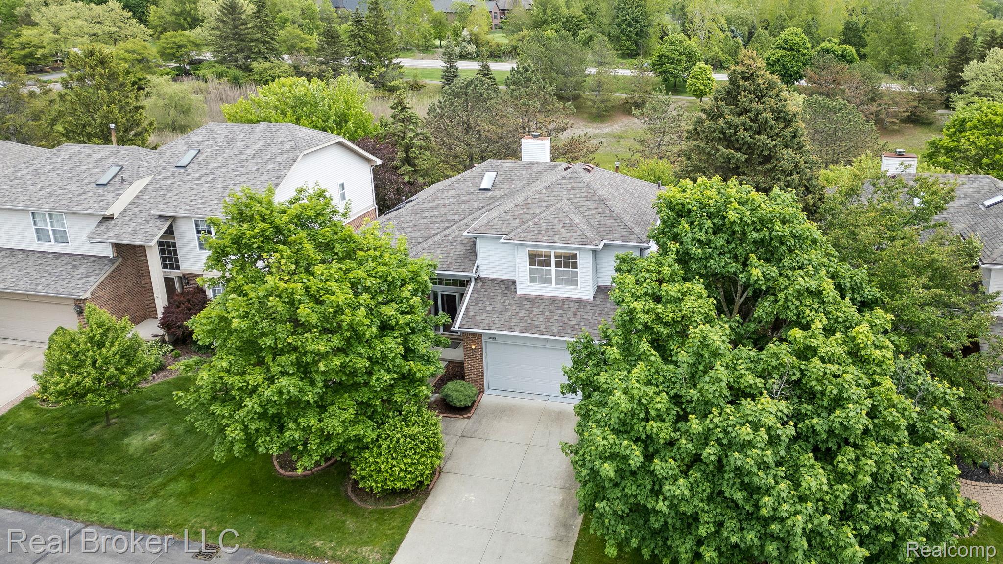 3099 SILVERBROOK Drive