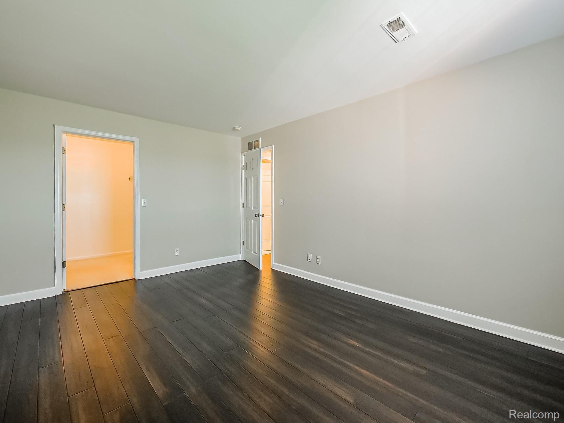 1850 Flagstone Circle