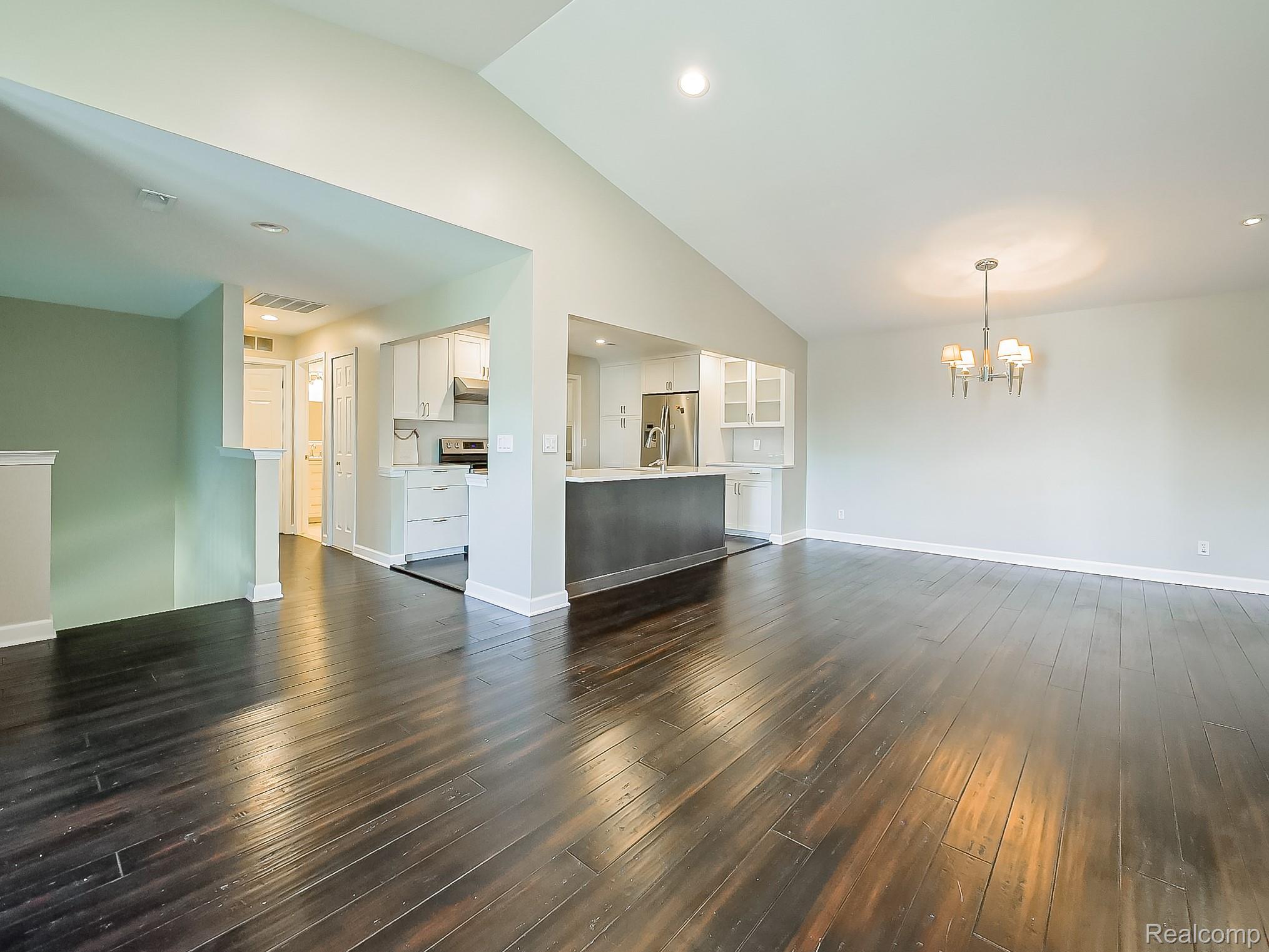 1850 Flagstone Circle