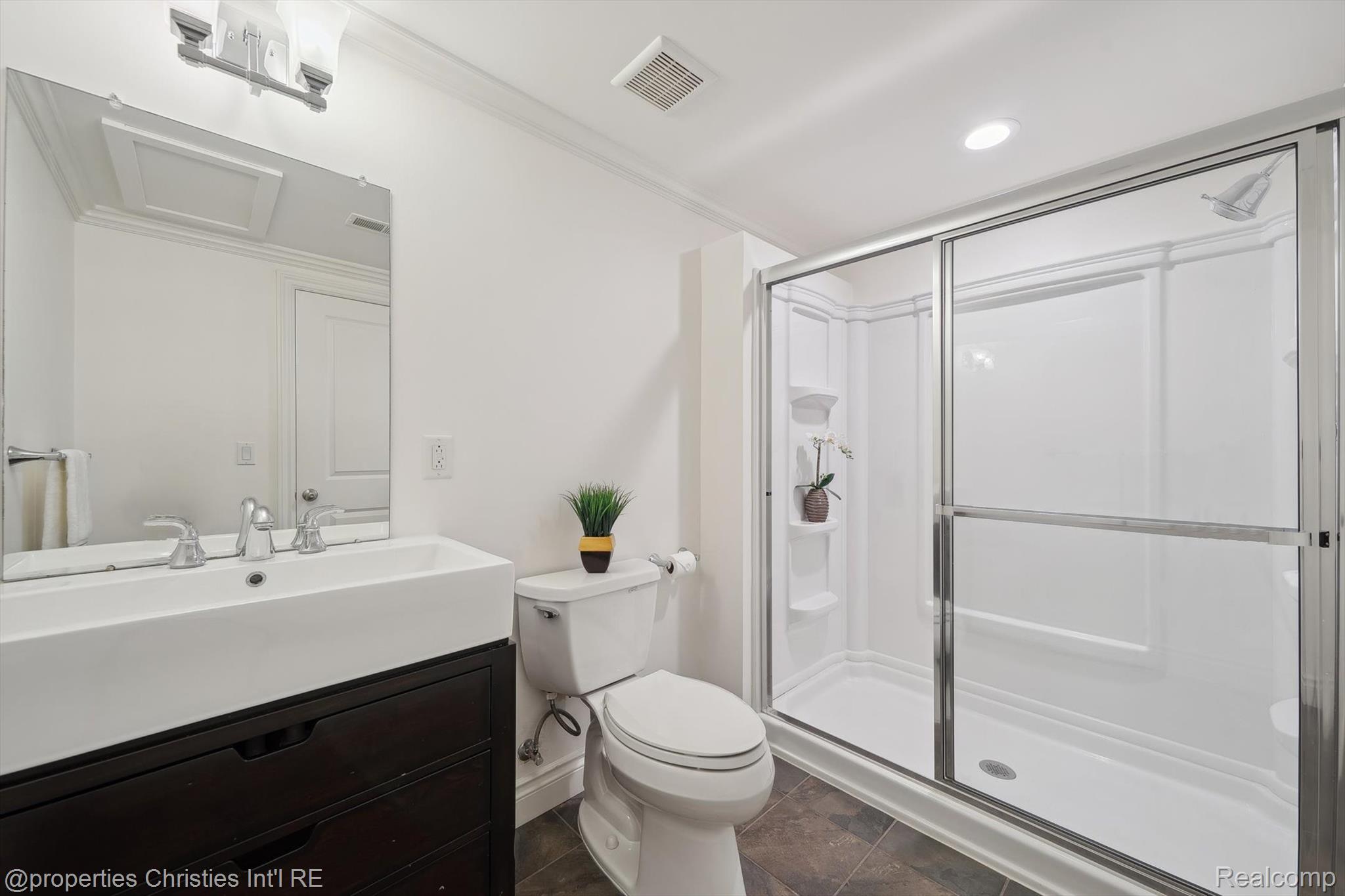 1387 Pierce Street