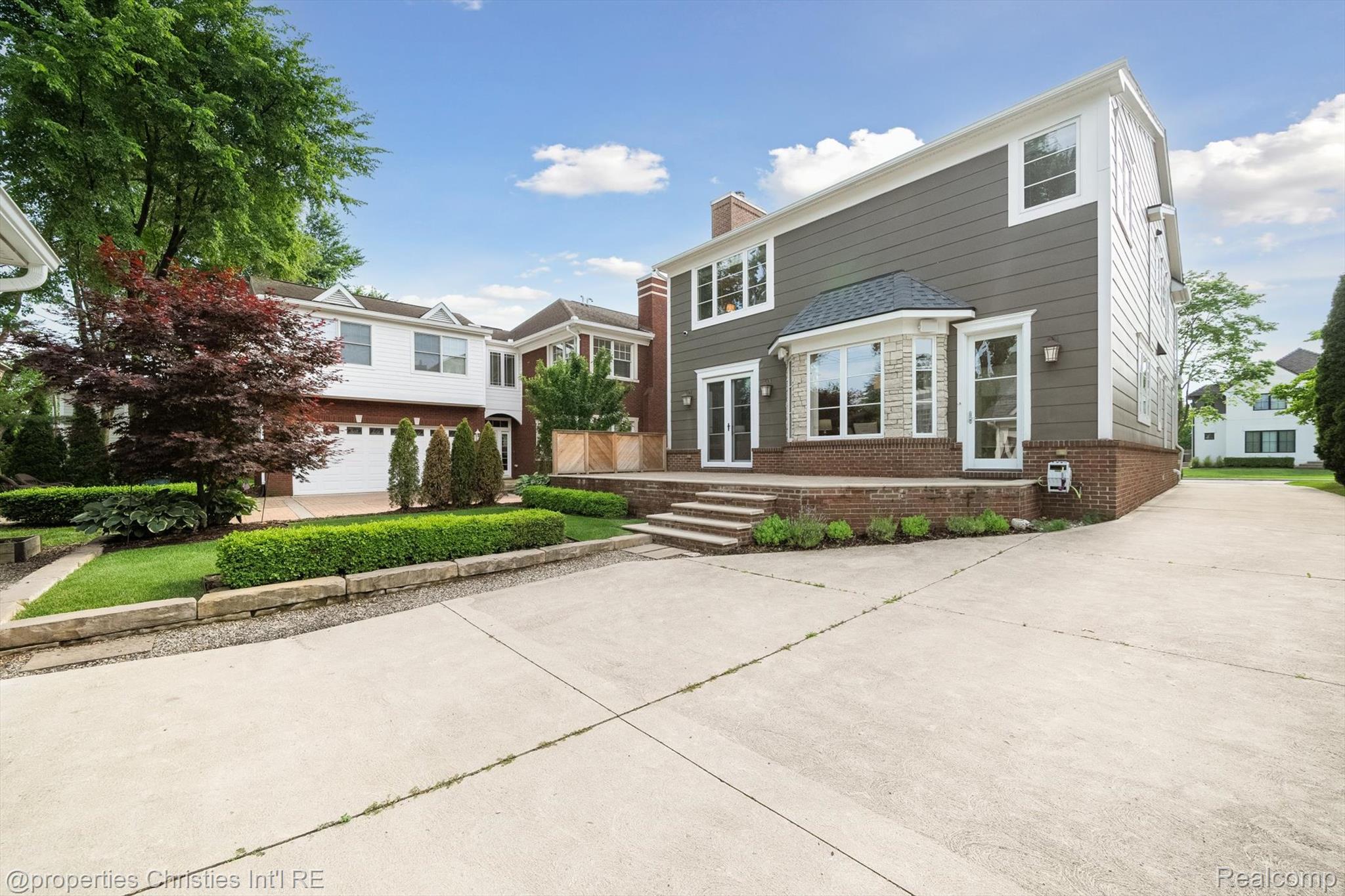 1387 Pierce Street