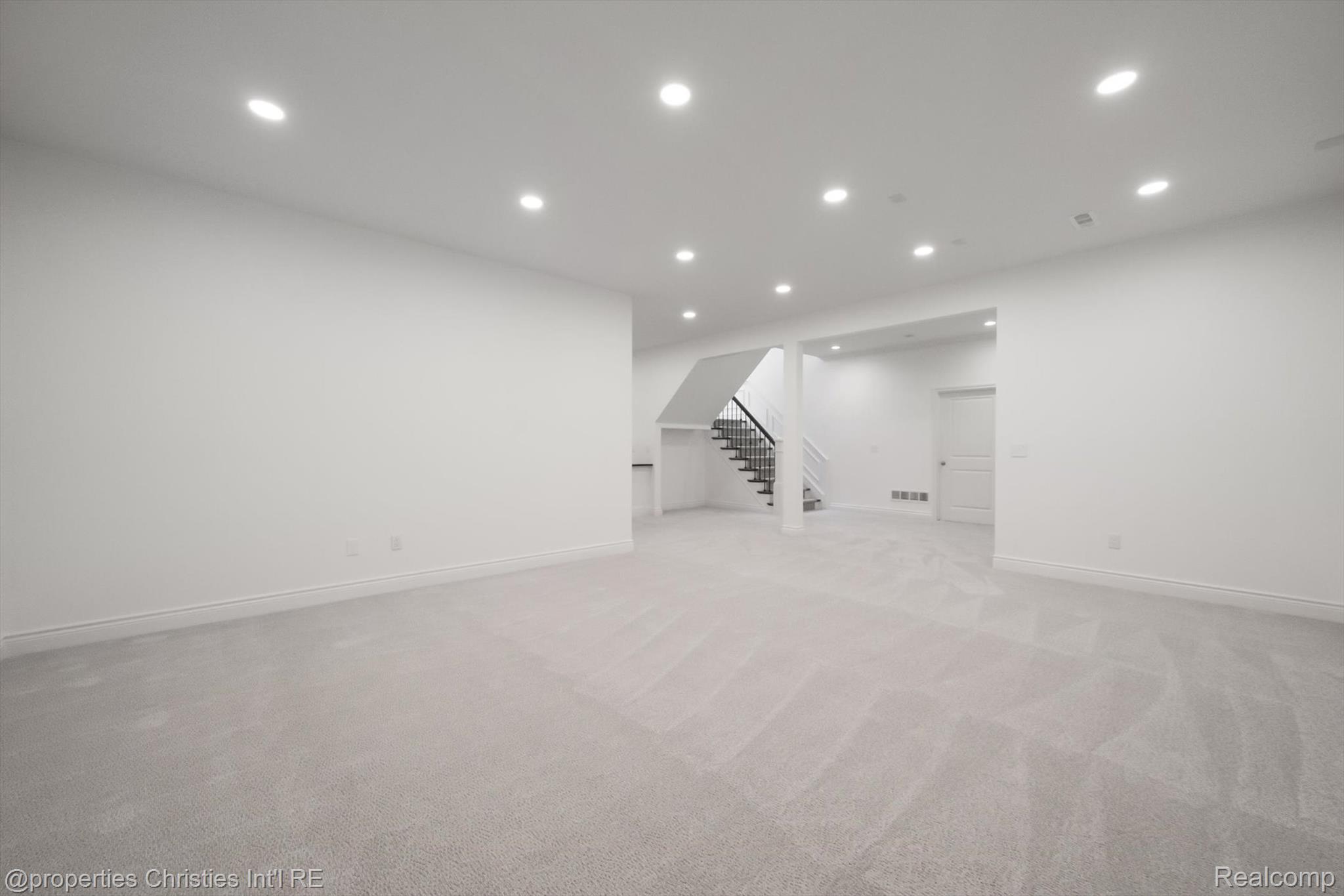 1387 Pierce Street
