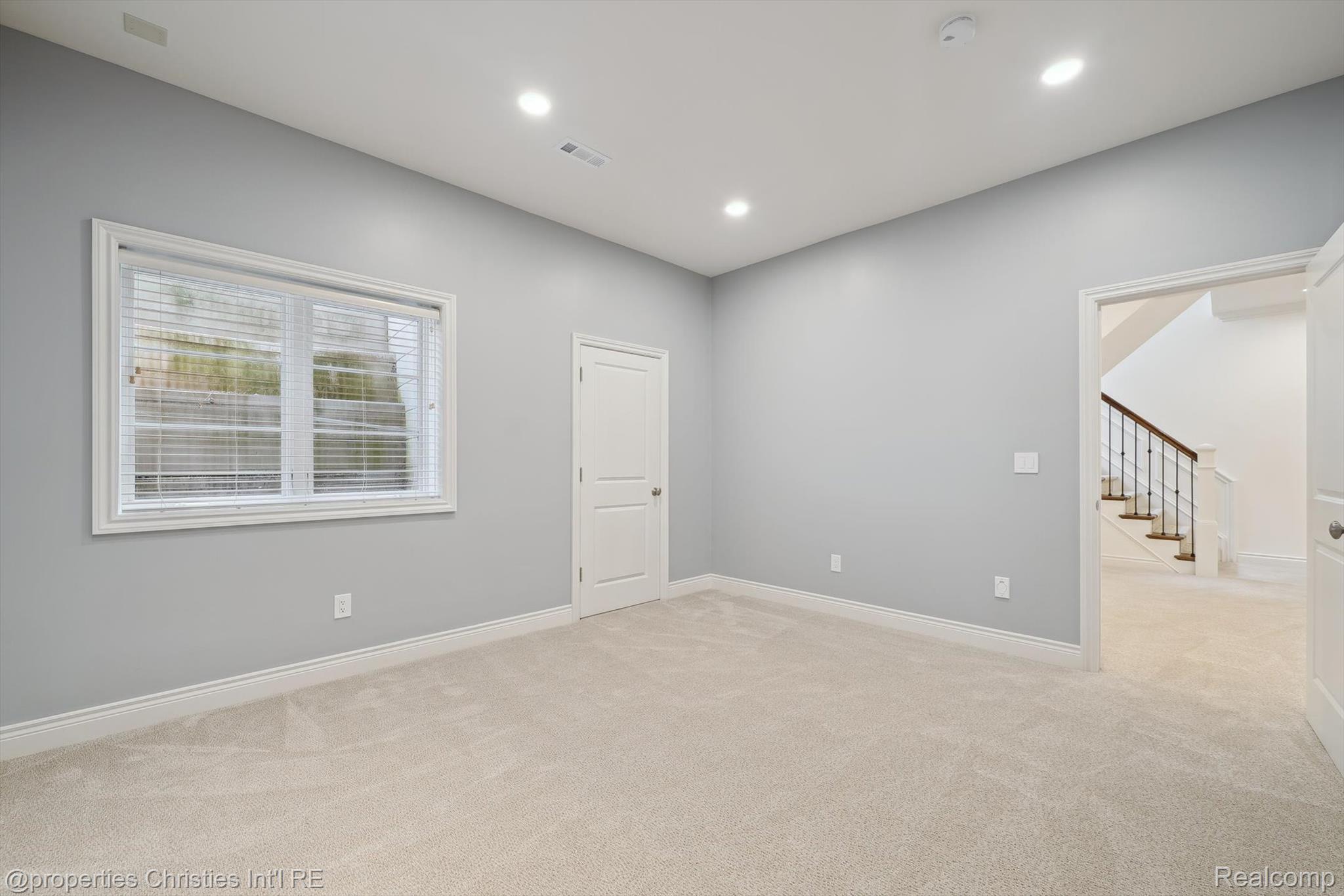 1387 Pierce Street