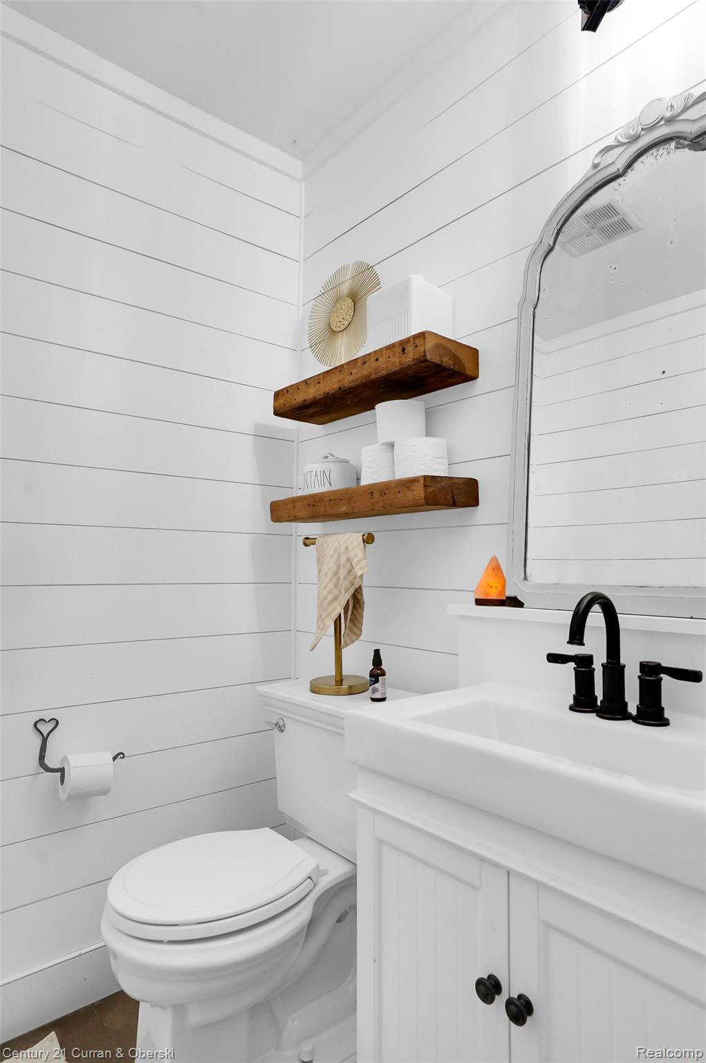 90 E Washington Street