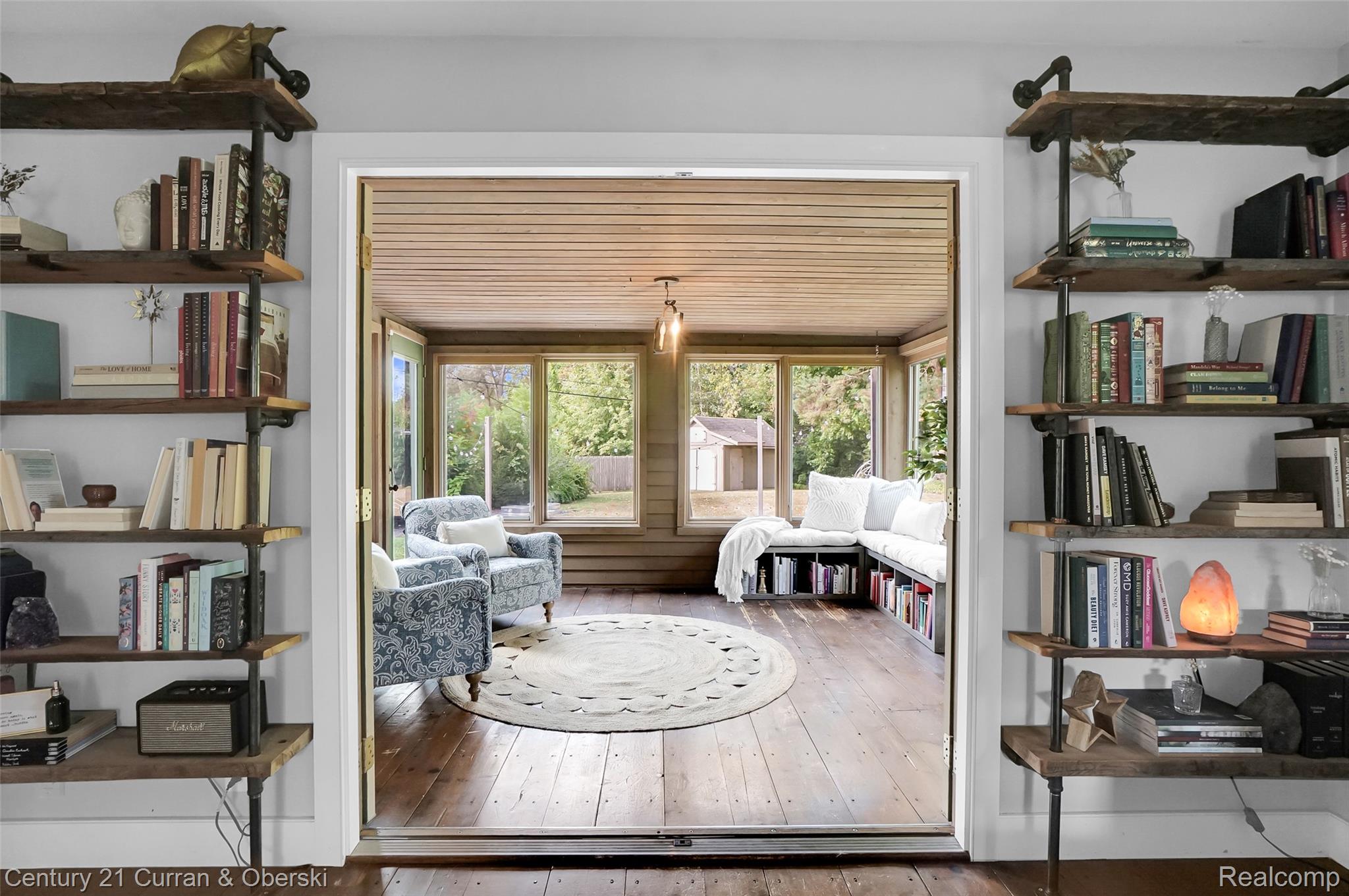 90 E Washington Street