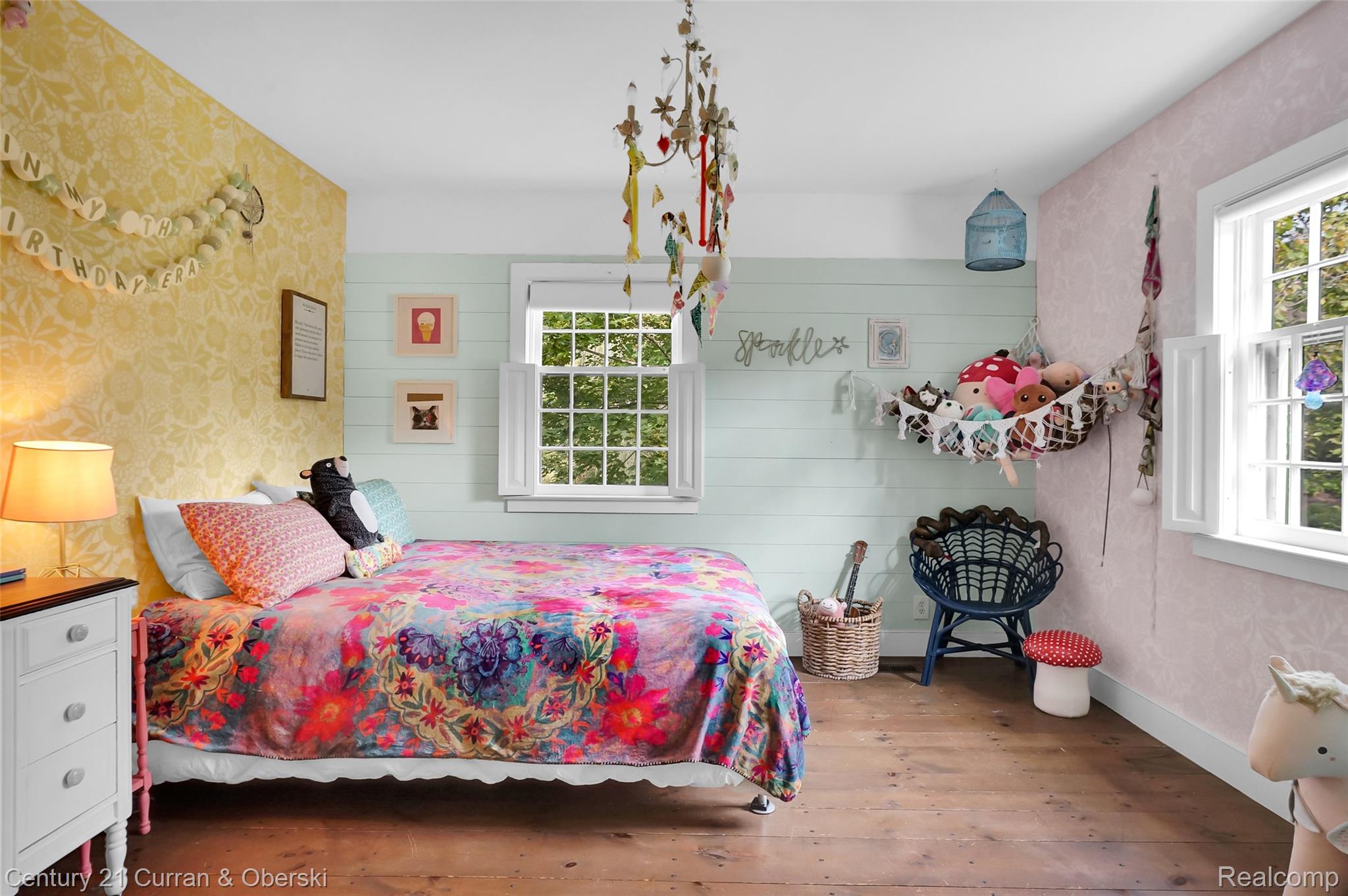 90 E Washington Street