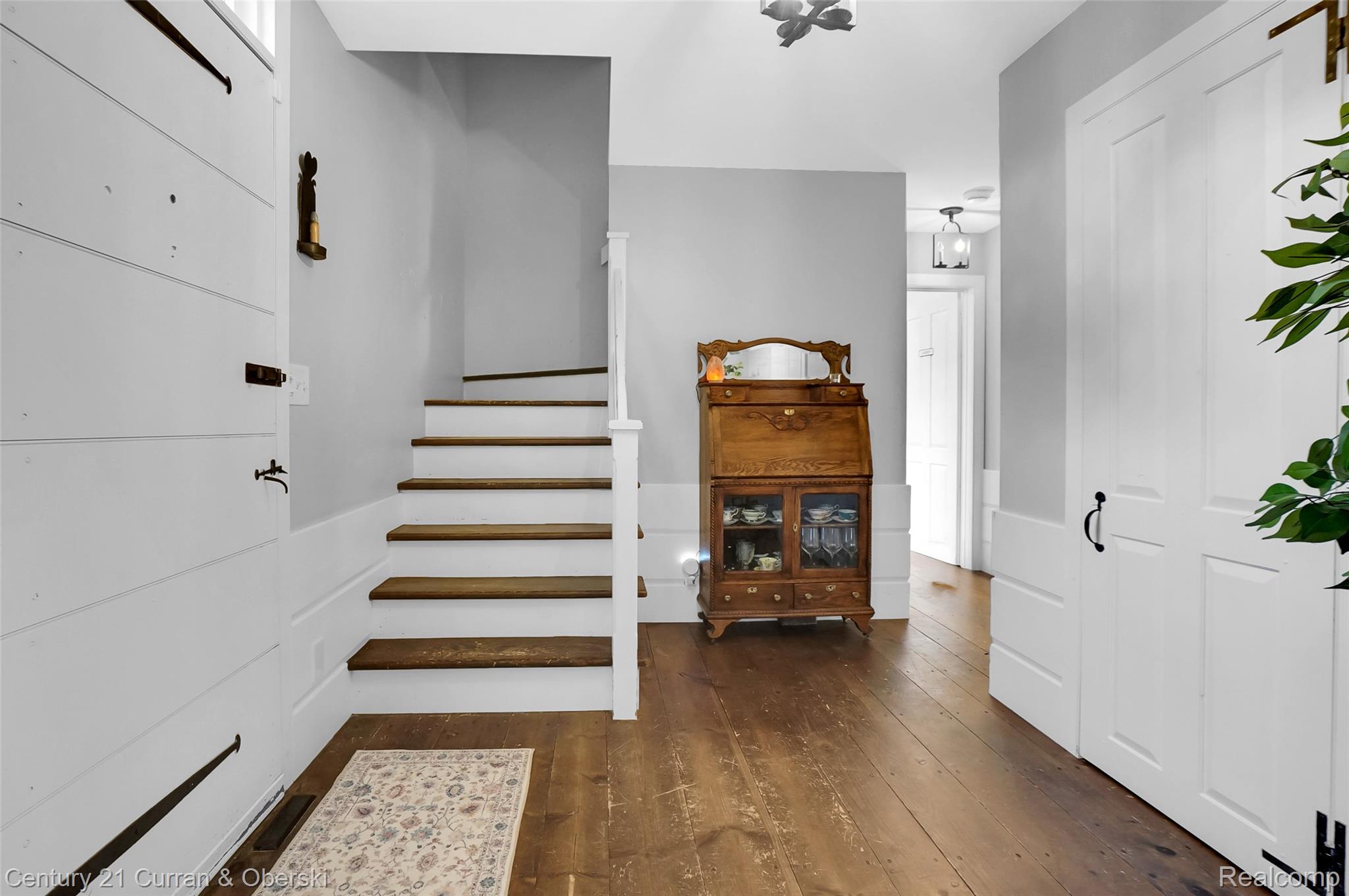 90 E Washington Street