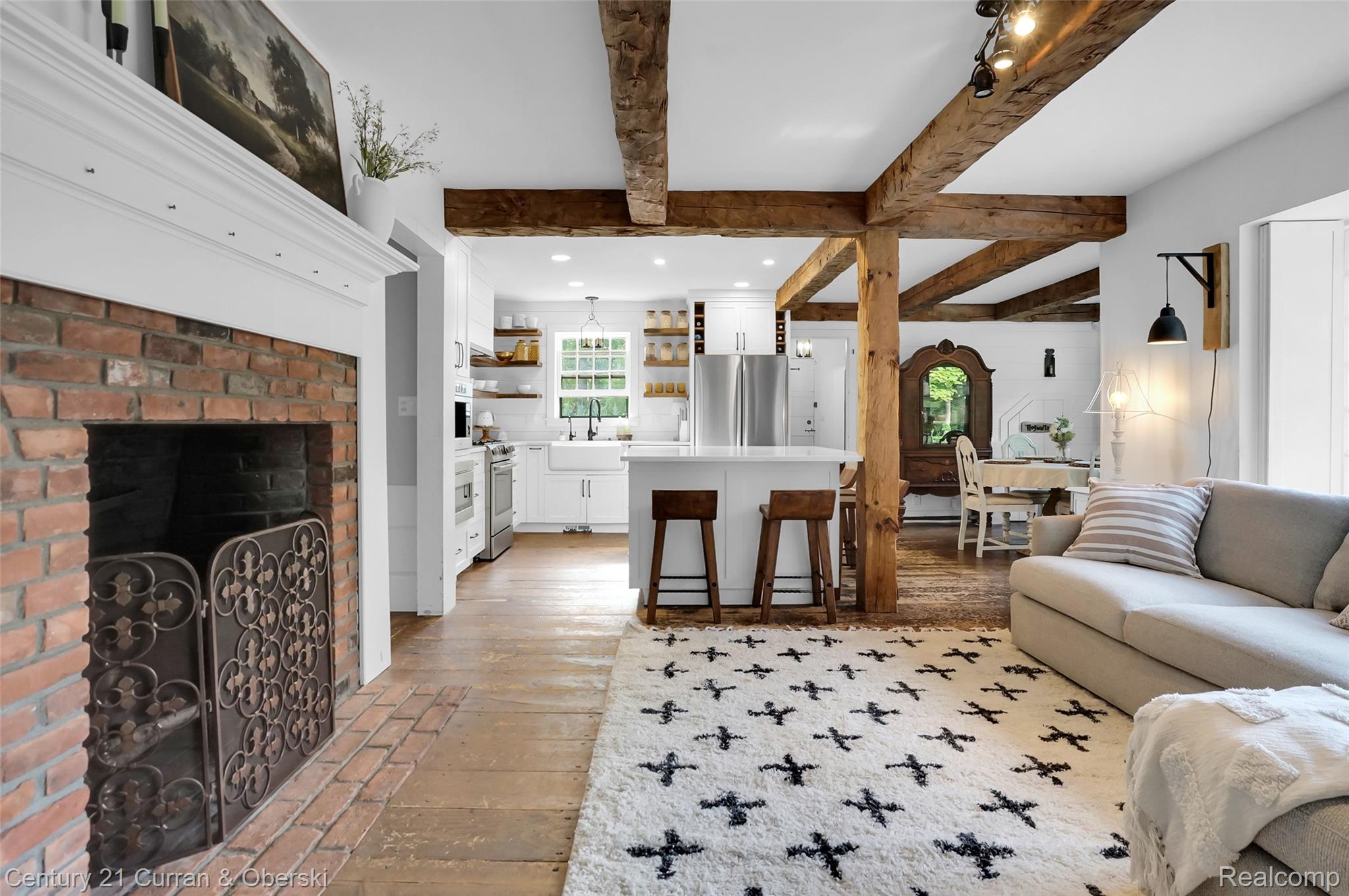 90 E Washington Street