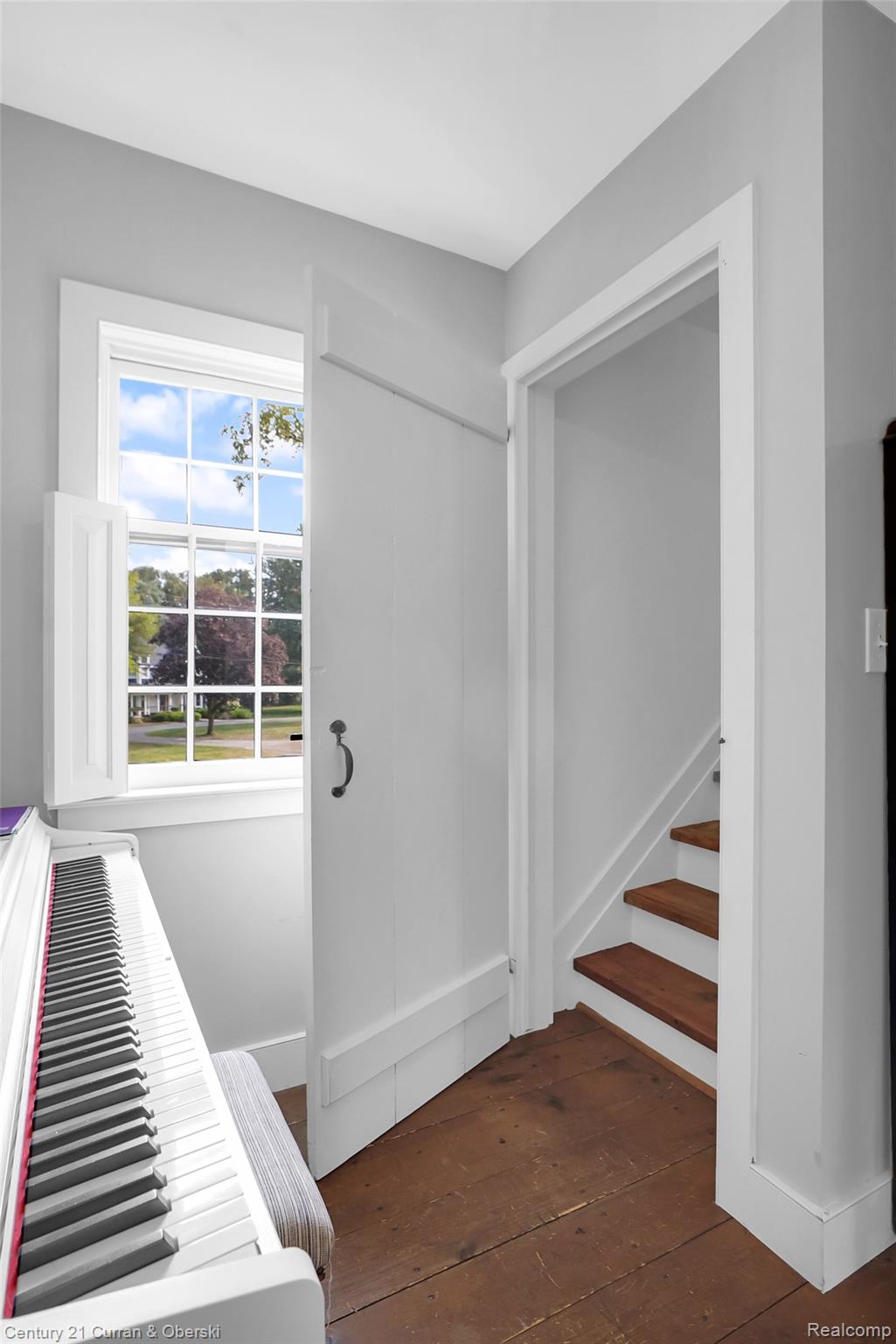 90 E Washington Street