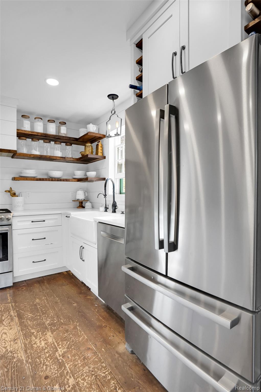 90 E Washington Street