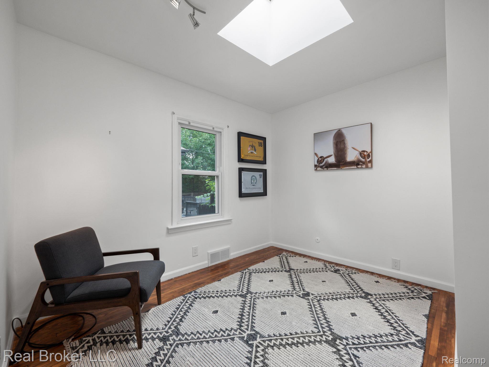 1428 Bennaville Avenue