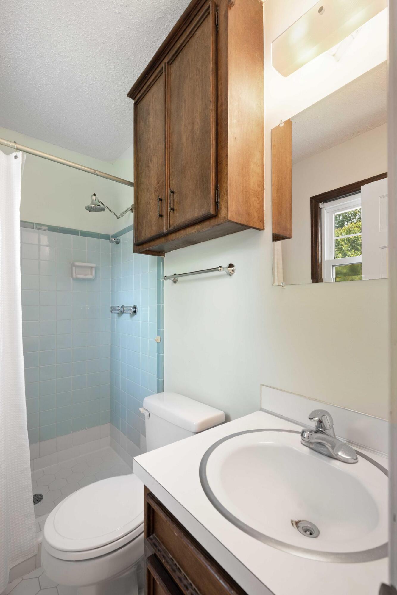 822 Piccadilly Circle