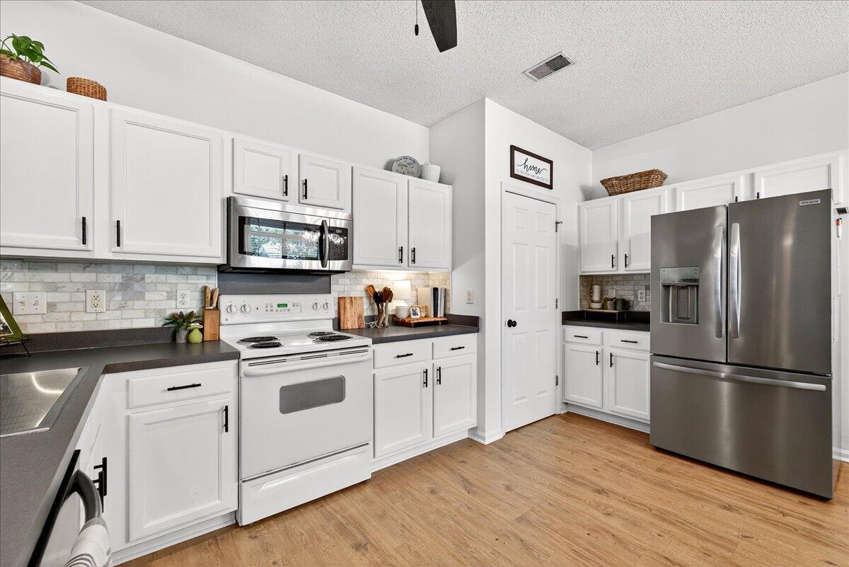 475 Hainsworth Drive, Charleston