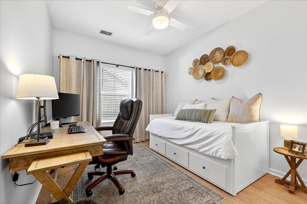 475 Hainsworth Drive, Charleston