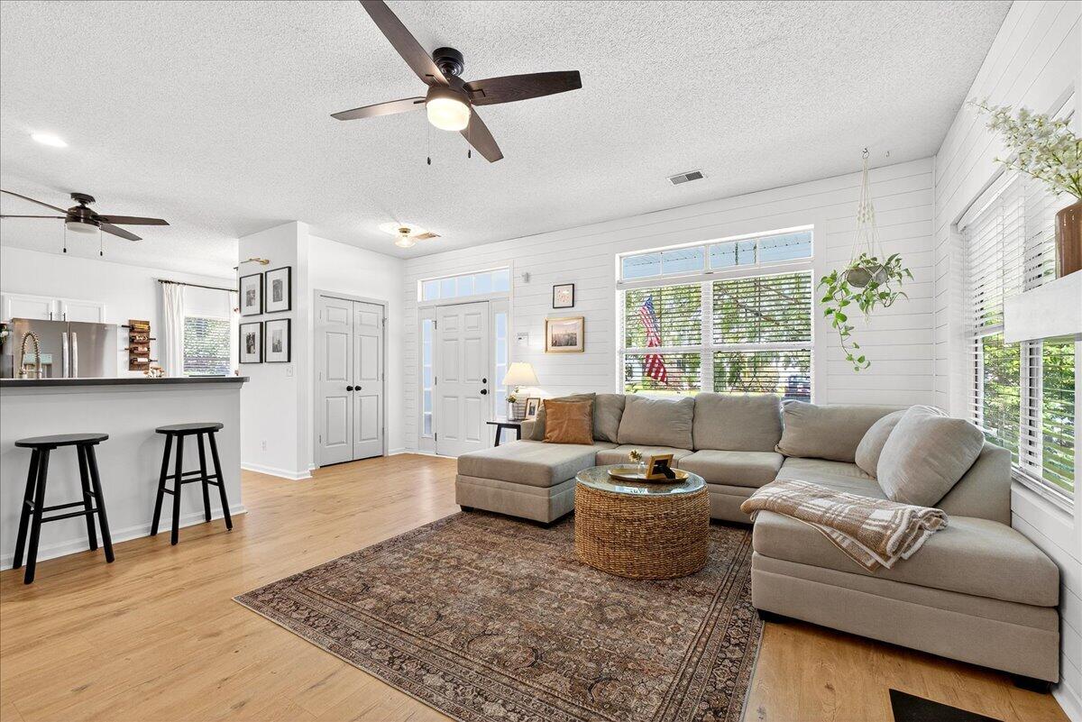 475 Hainsworth Drive, Charleston