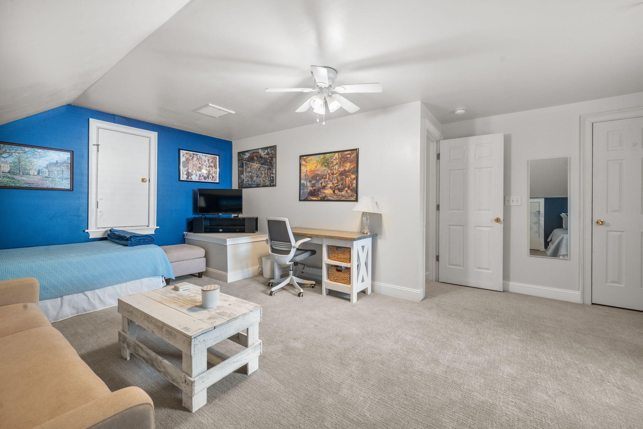 1011 Five Oaks Drive