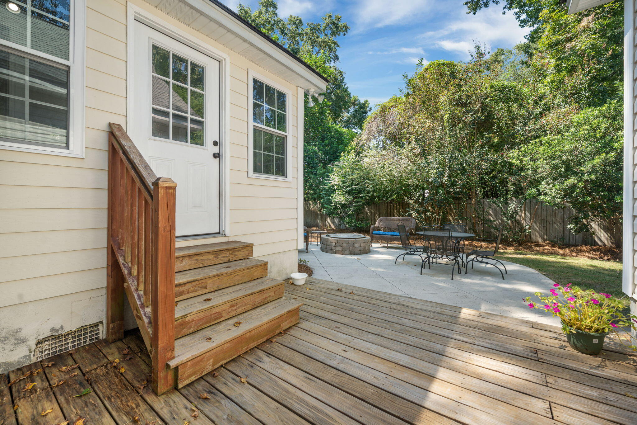 1011 Five Oaks Drive