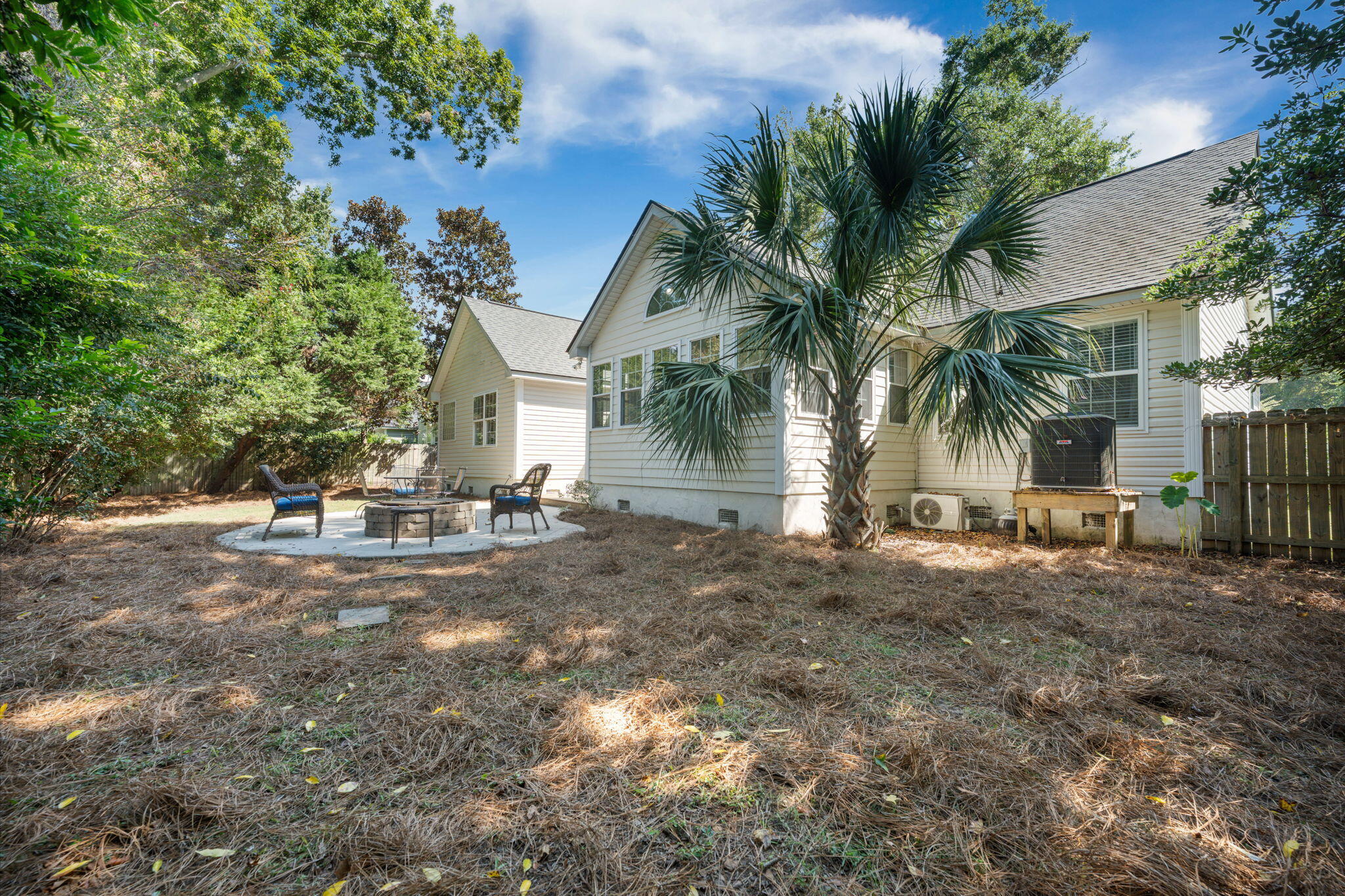 1011 Five Oaks Drive