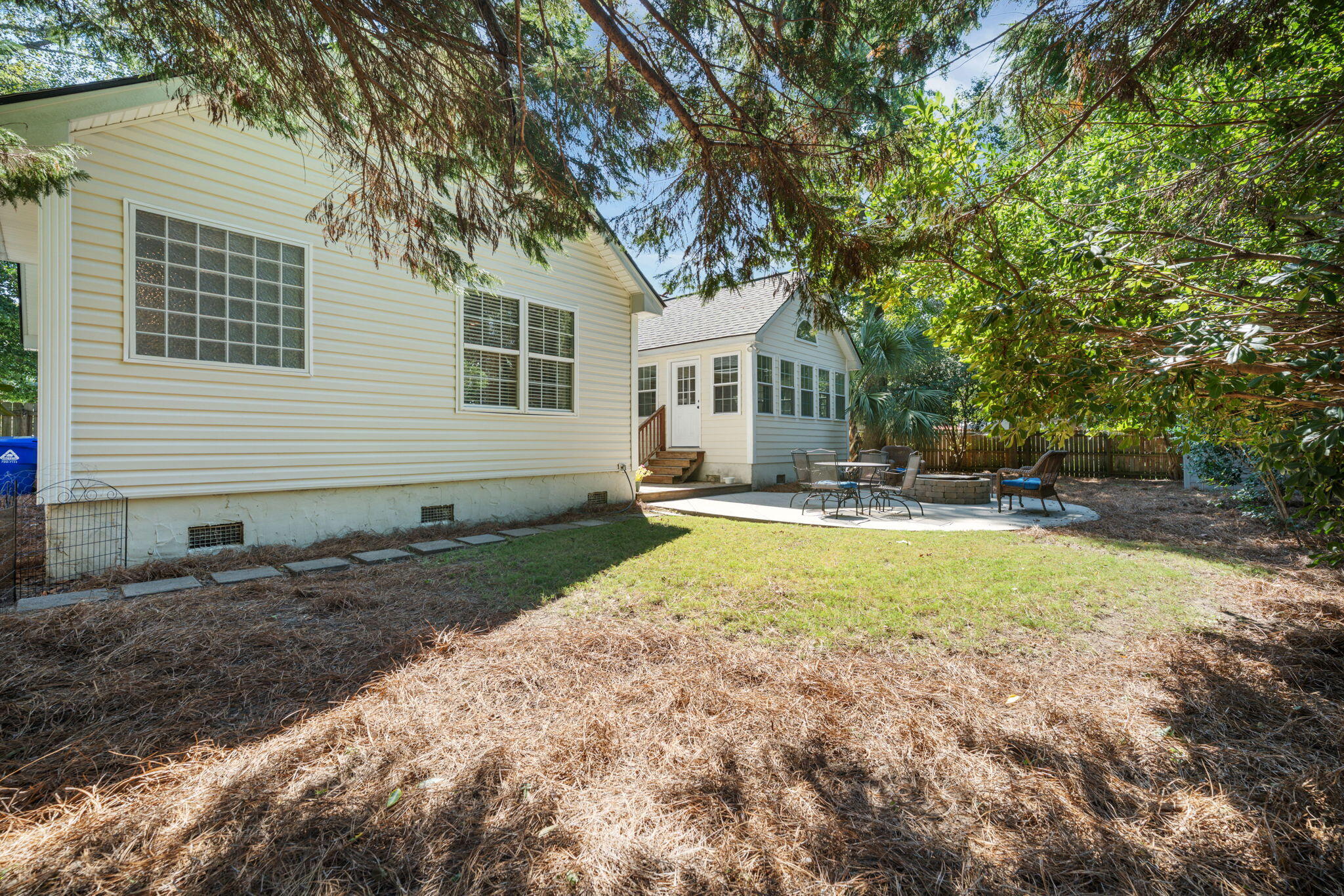 1011 Five Oaks Drive