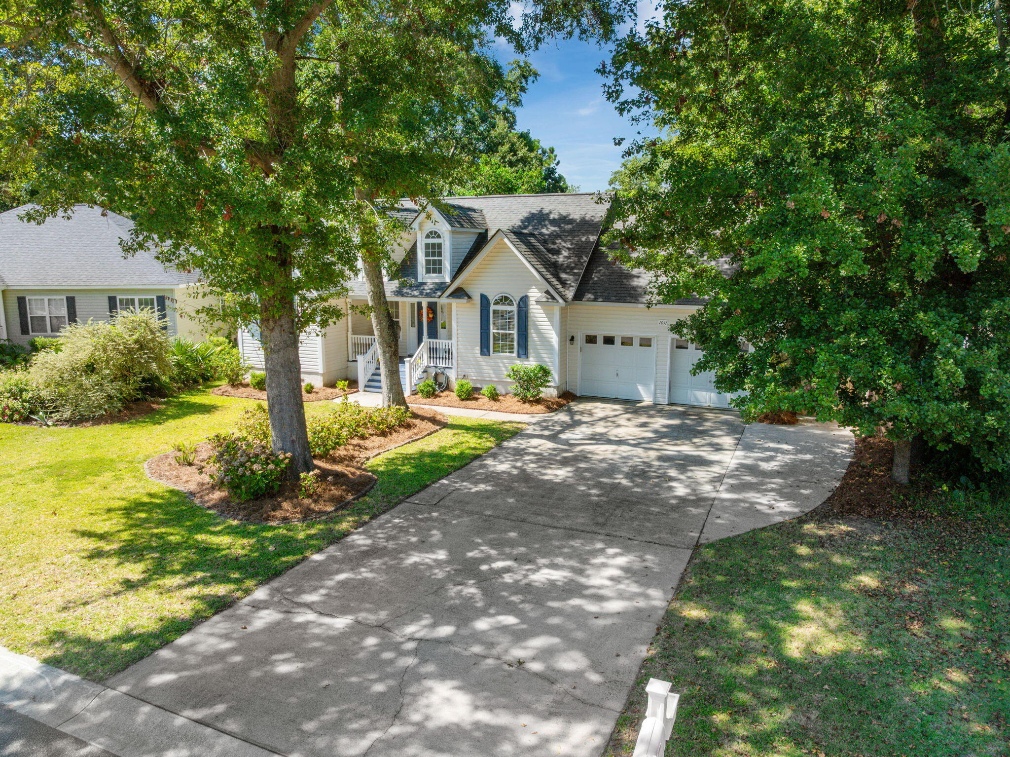 1011 Five Oaks Drive