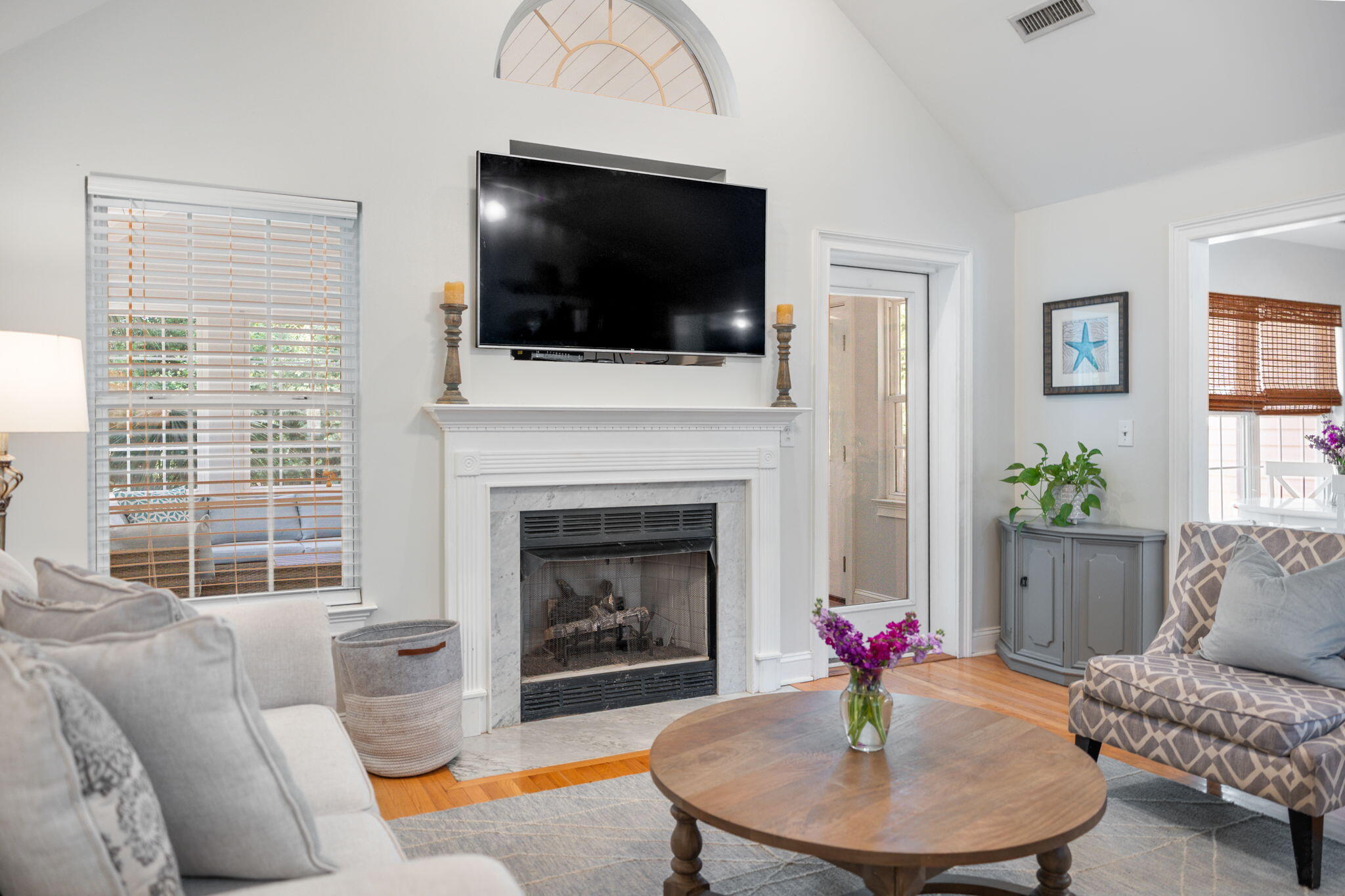 1011 Five Oaks Drive