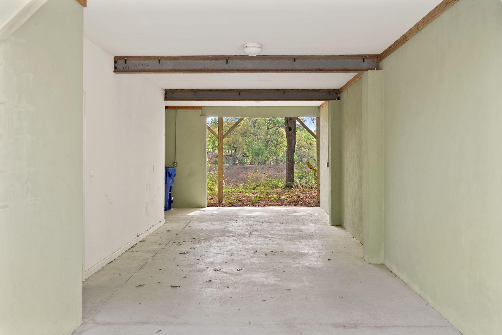 504 Parkdale Drive