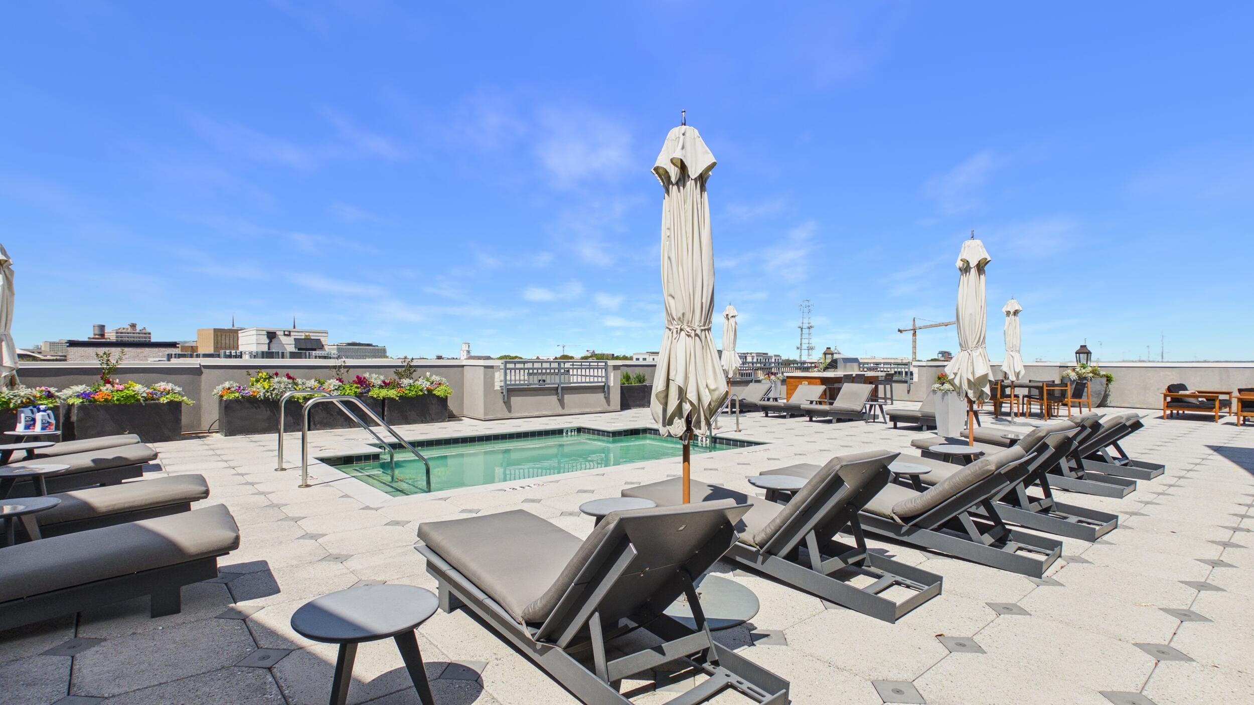 5 Gadsdenboro Street Apt 212