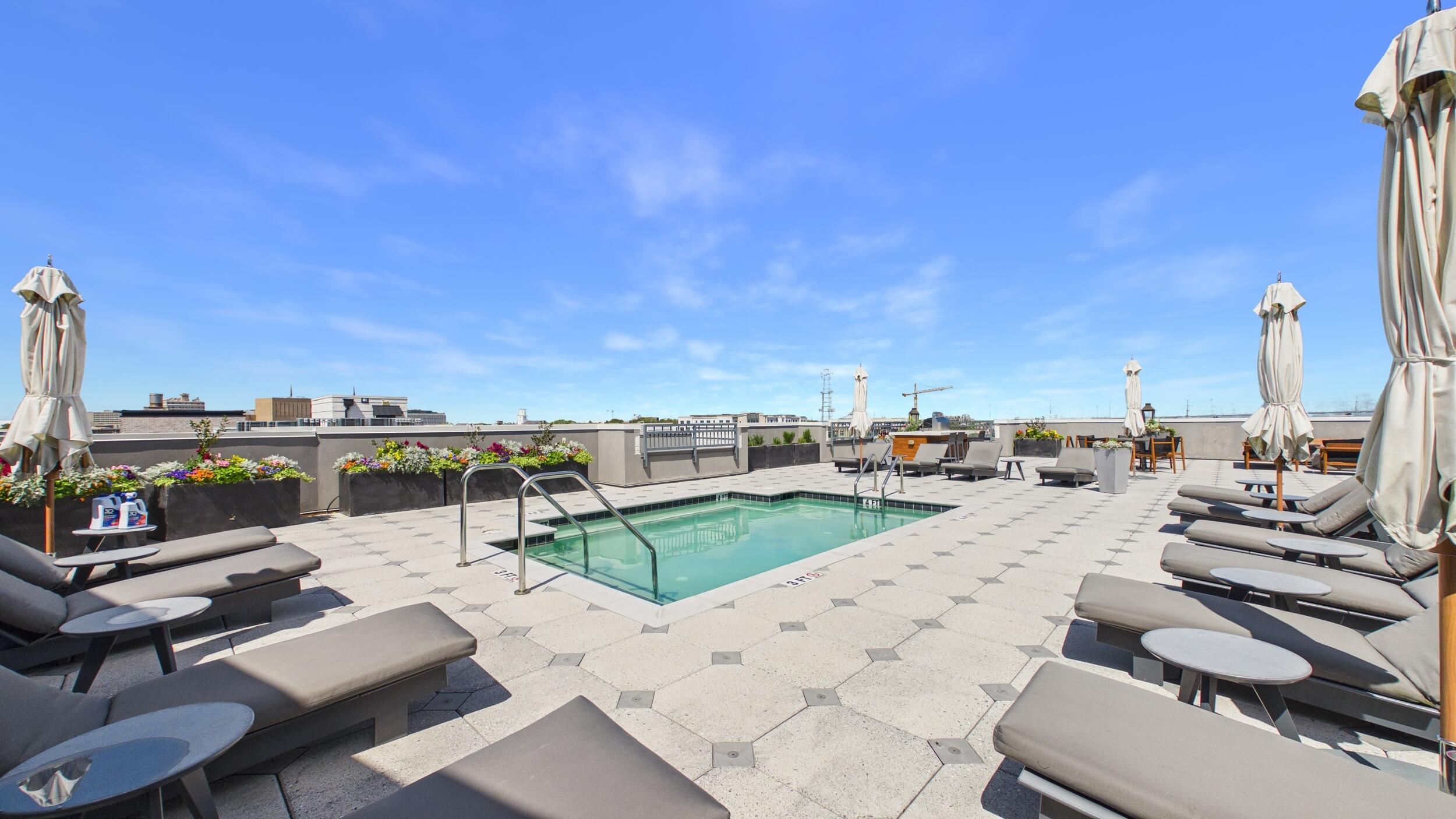 5 Gadsdenboro Street Apt 212