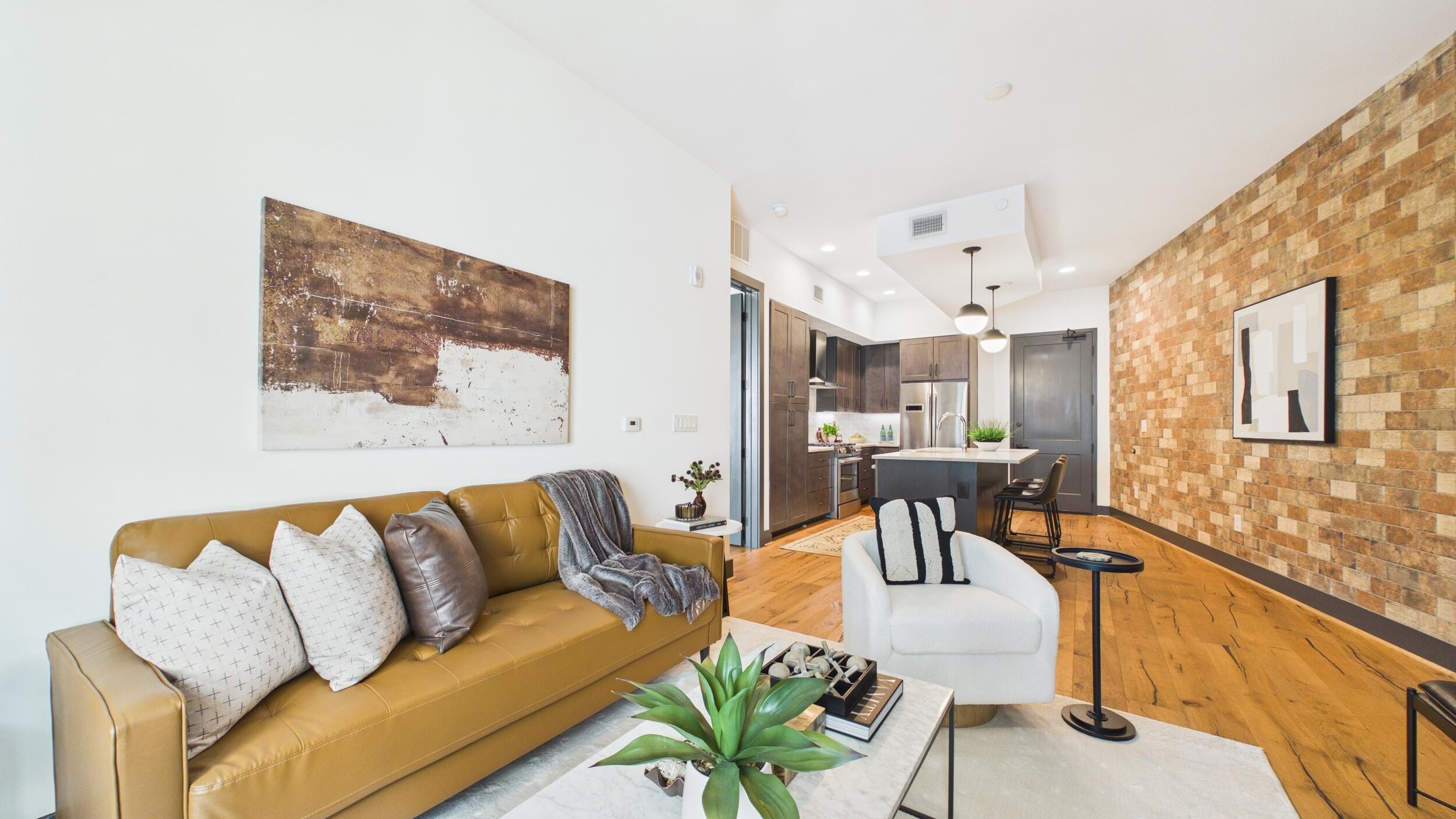 5 Gadsdenboro Street Apt 212