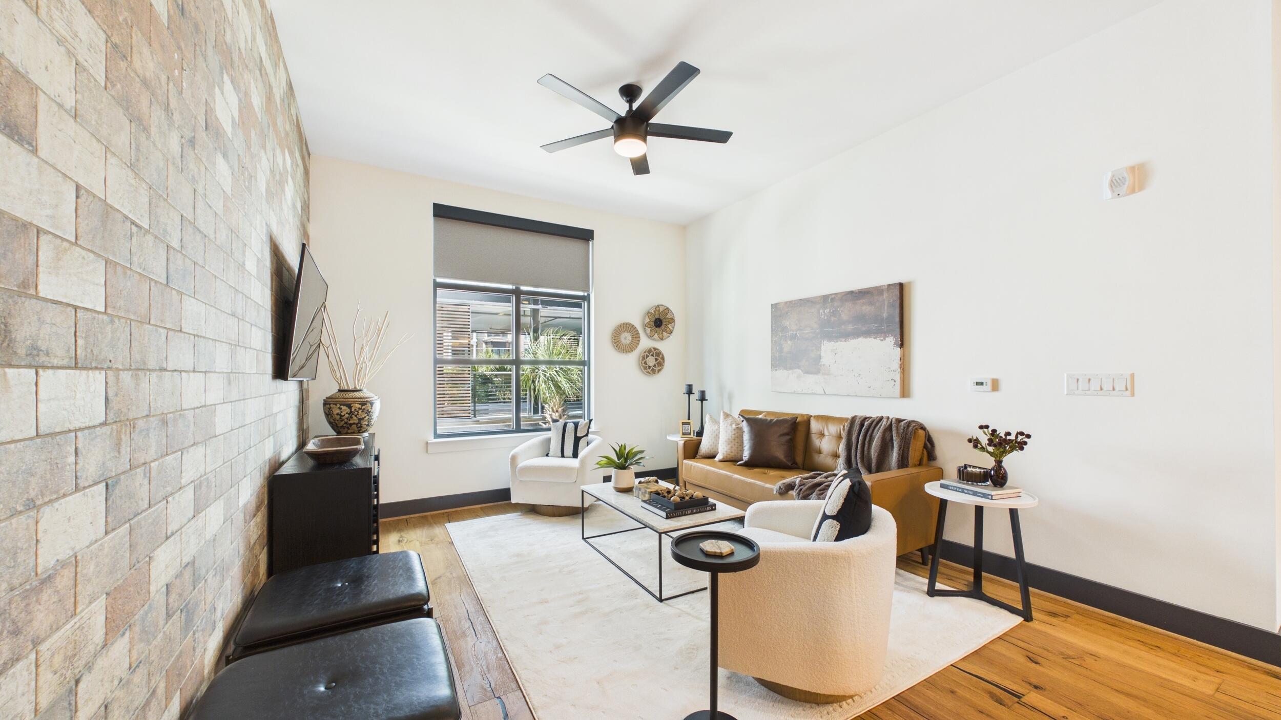 5 Gadsdenboro Street Apt 212