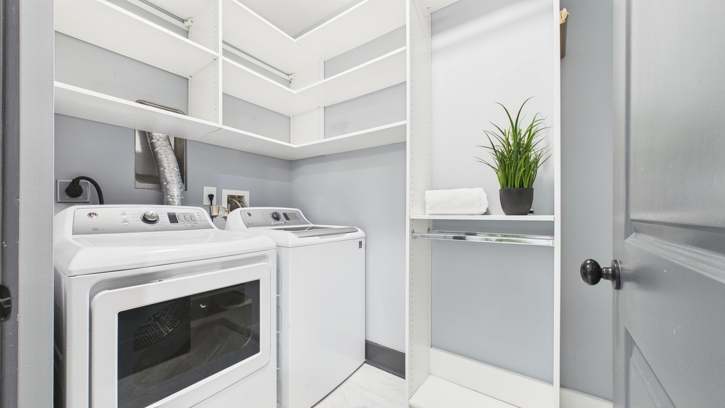 5 Gadsdenboro Street Apt 212