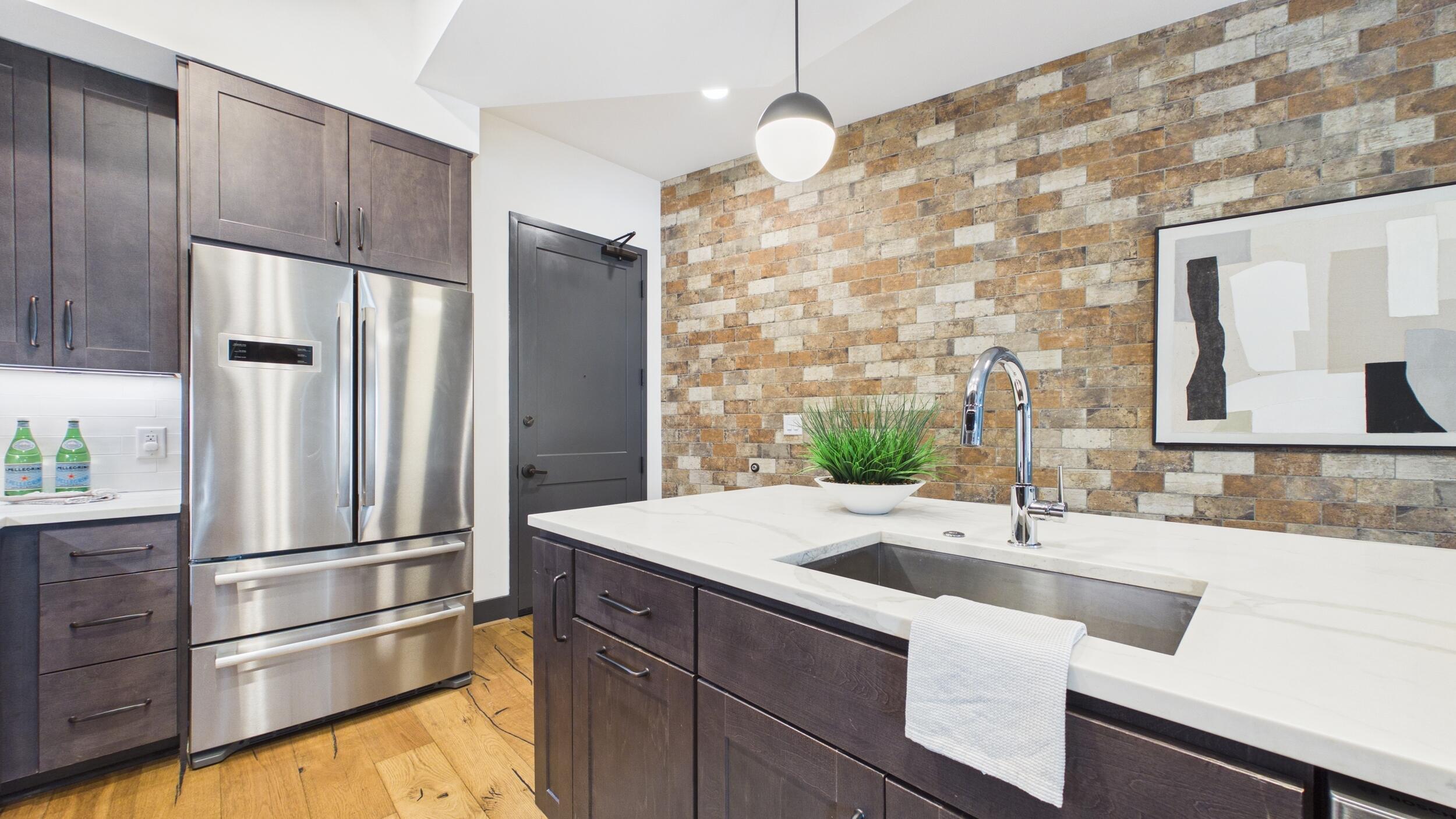 5 Gadsdenboro Street Apt 212
